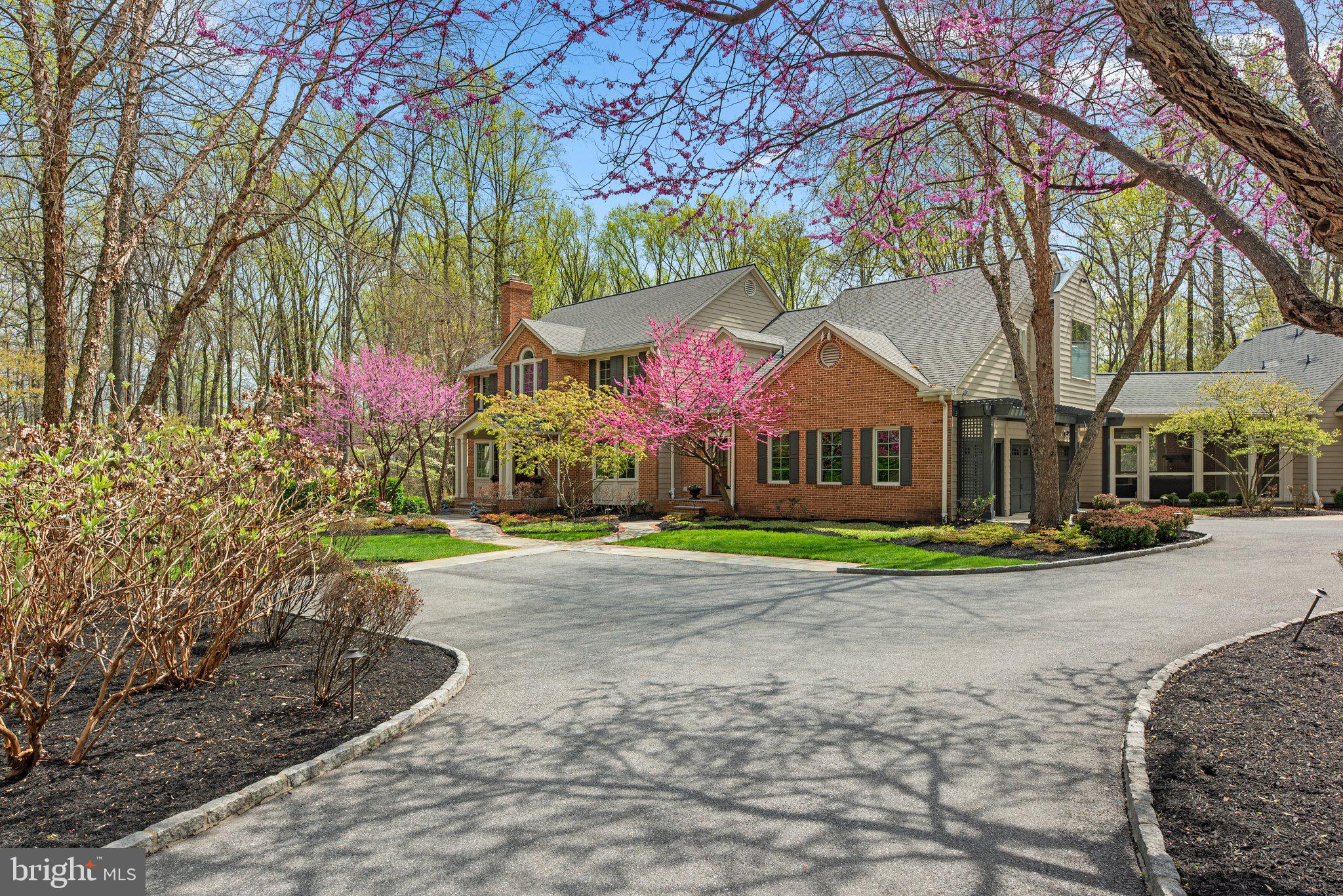 13791 LAKESIDE DRIVE