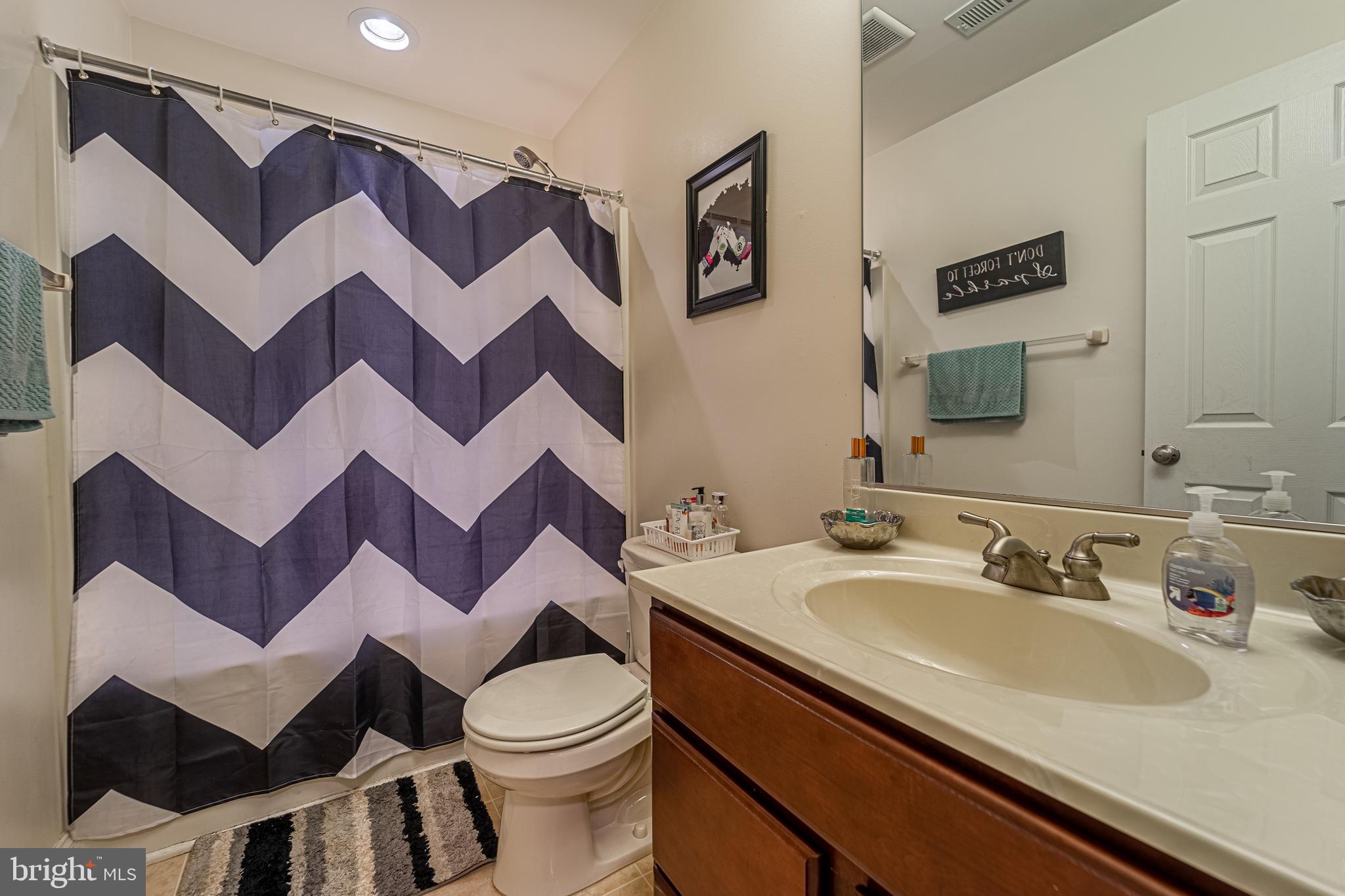 NORTH POINTE - Residential