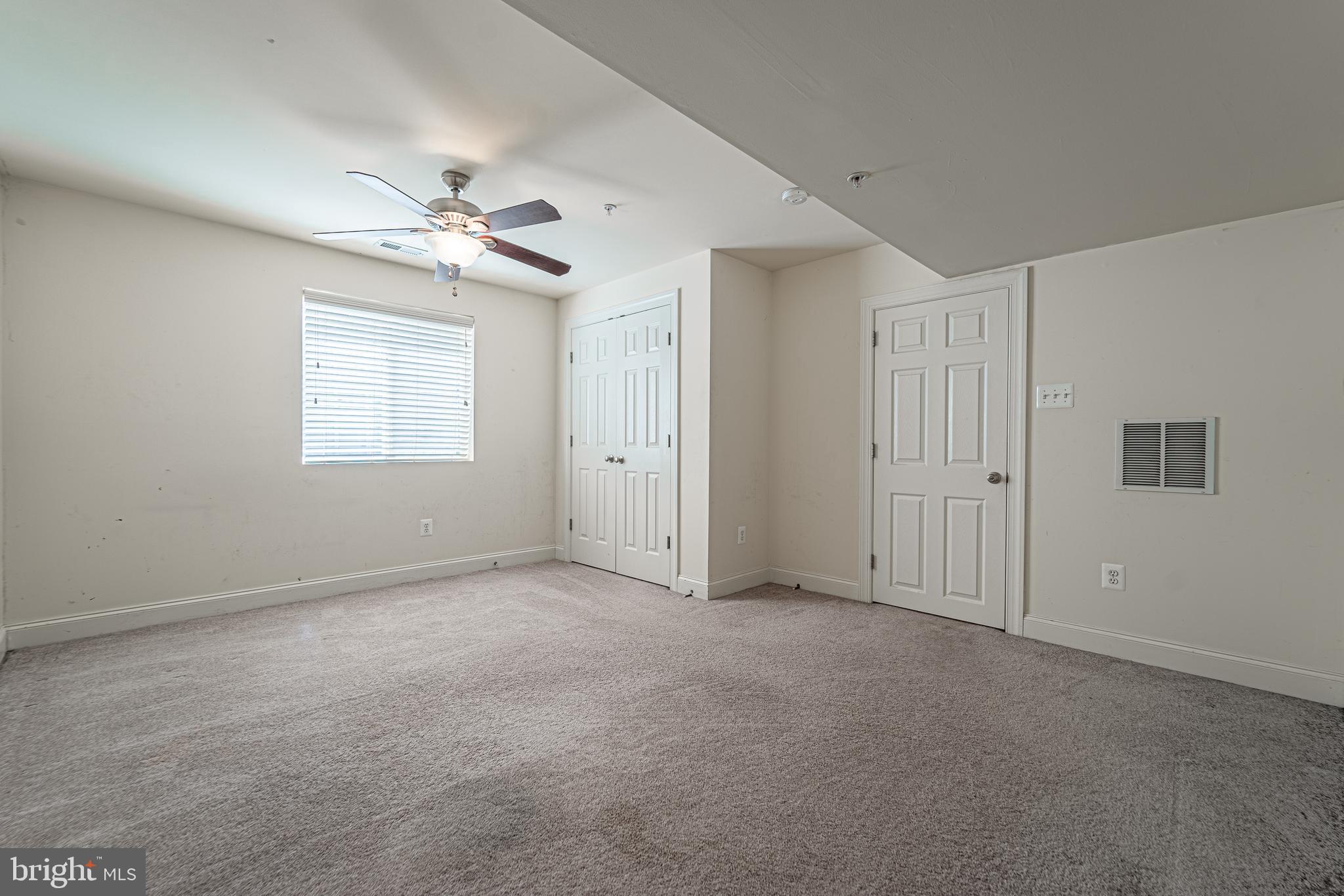 NORTH POINTE - Residential