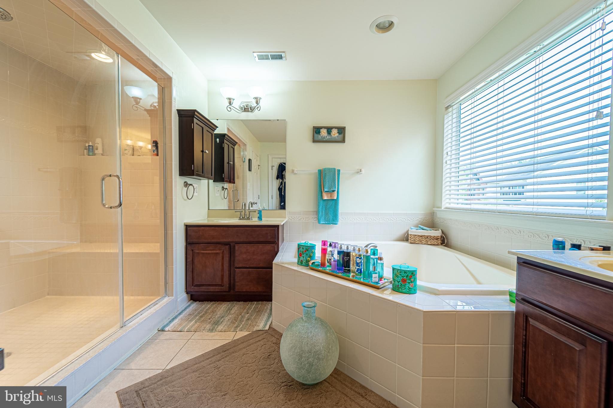 NORTH POINTE - Residential