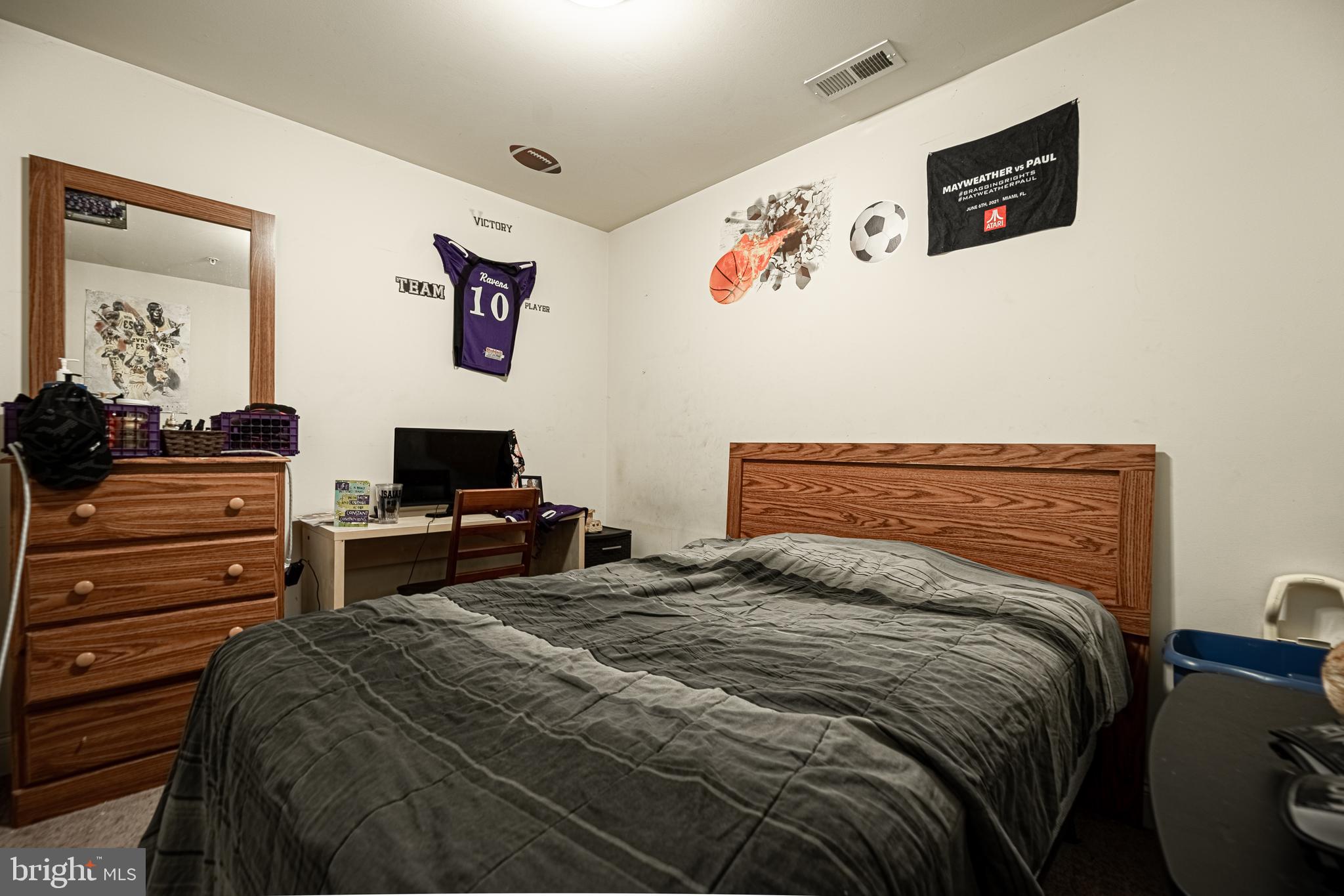 NORTH POINTE - Residential