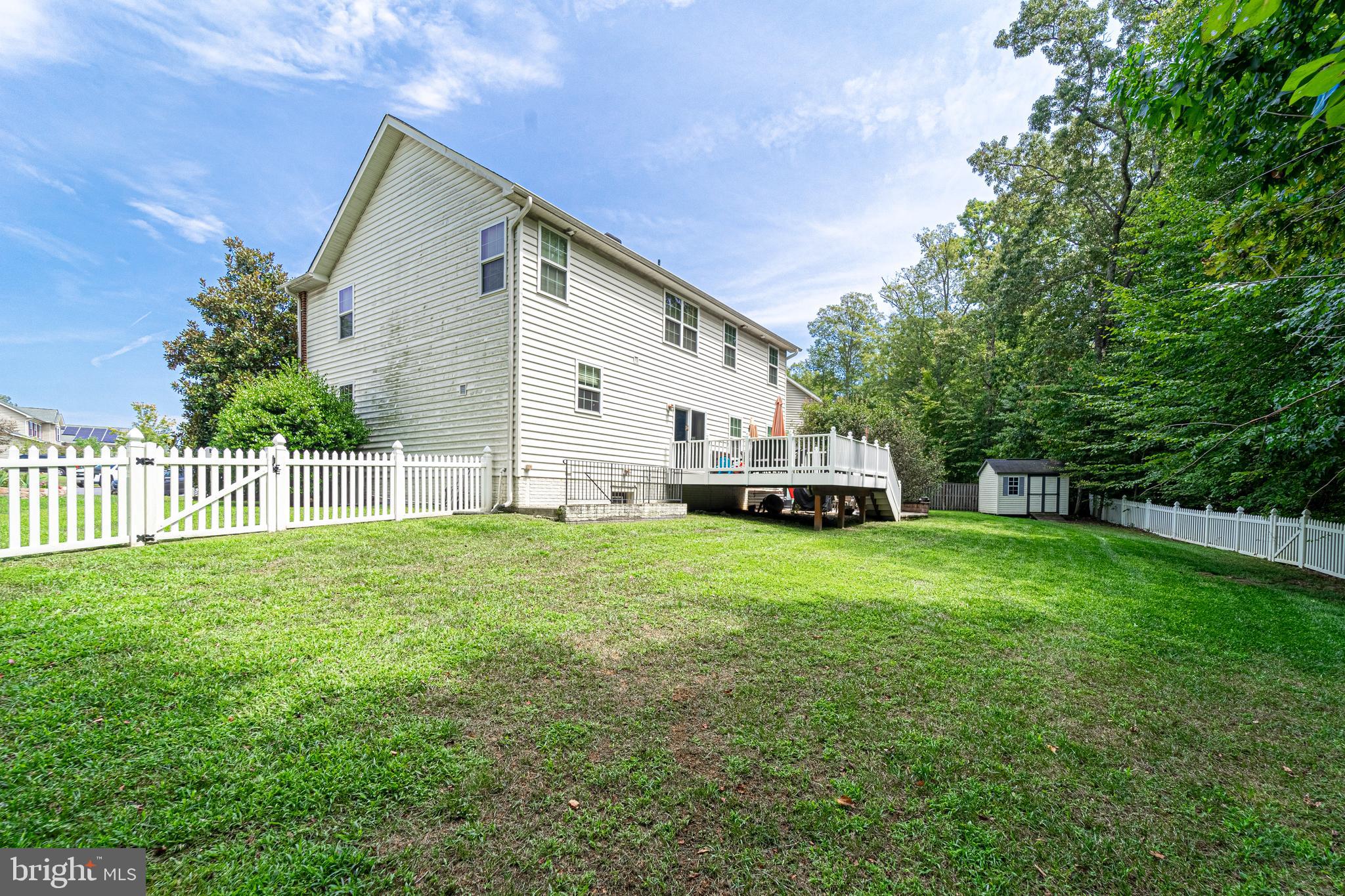 NORTH POINTE - Residential