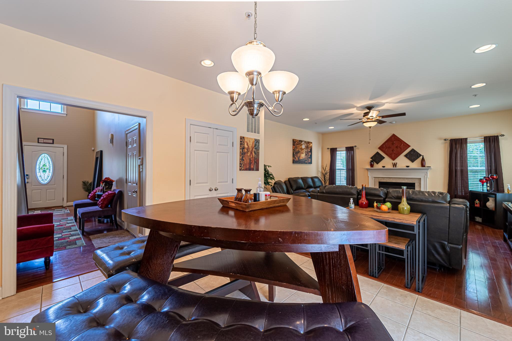 NORTH POINTE - Residential