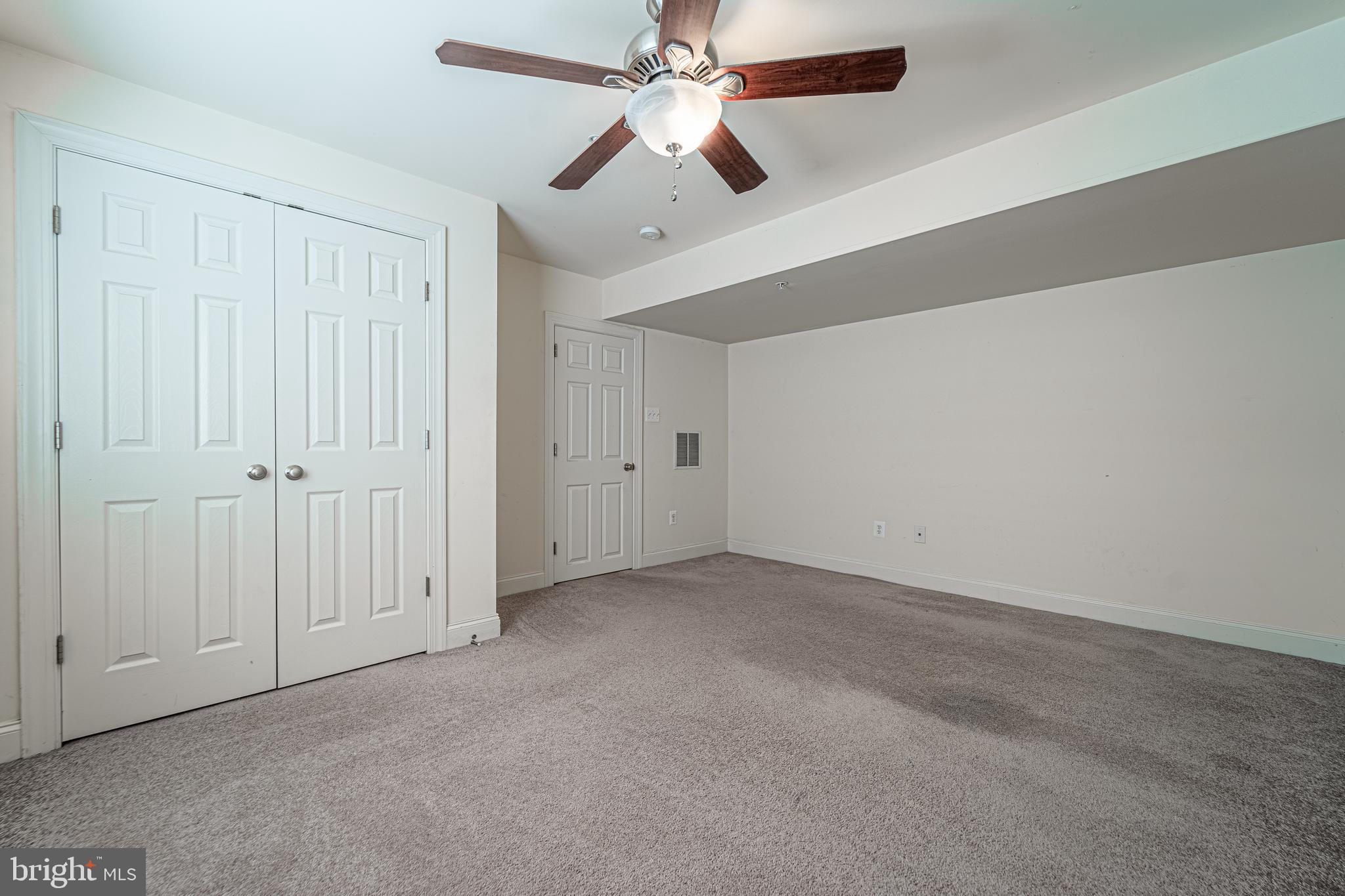 NORTH POINTE - Residential