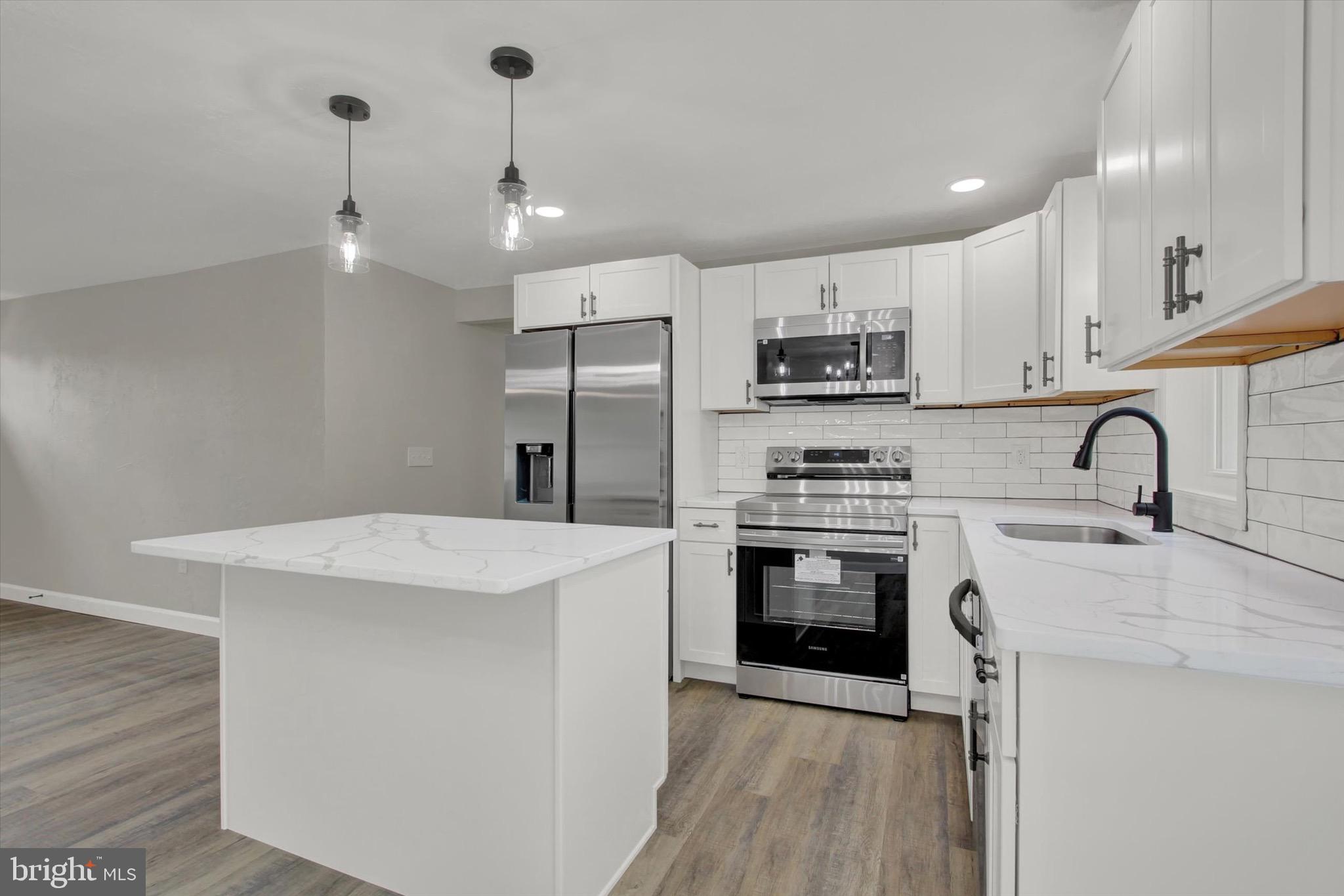 WEST YORK - Residential