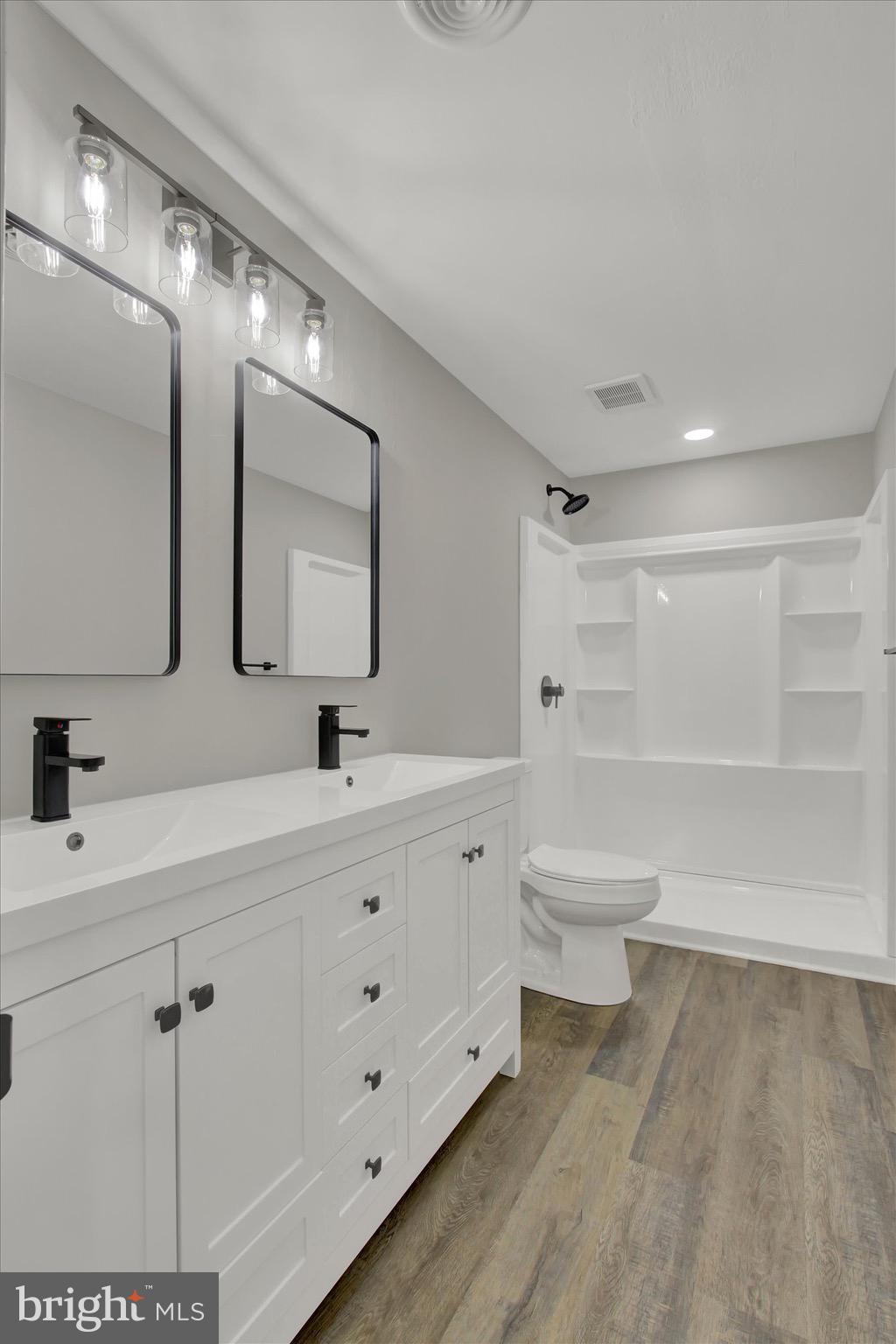 WEST YORK - Residential