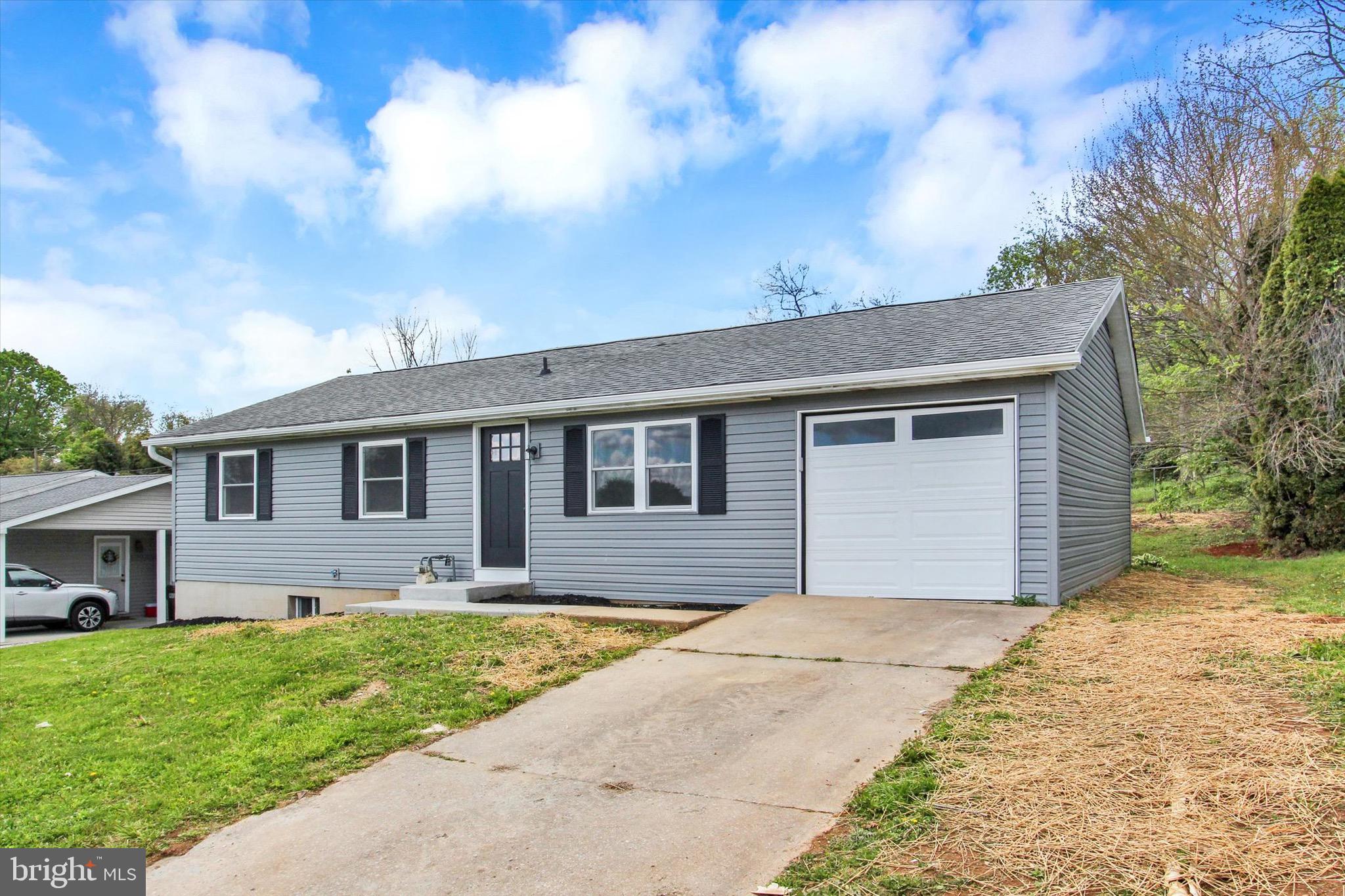 230 CANARY CIRCLE