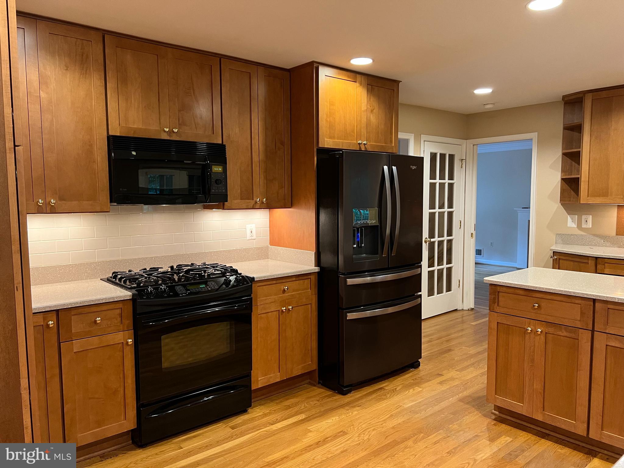 RED FOX FOREST - Residential Lease