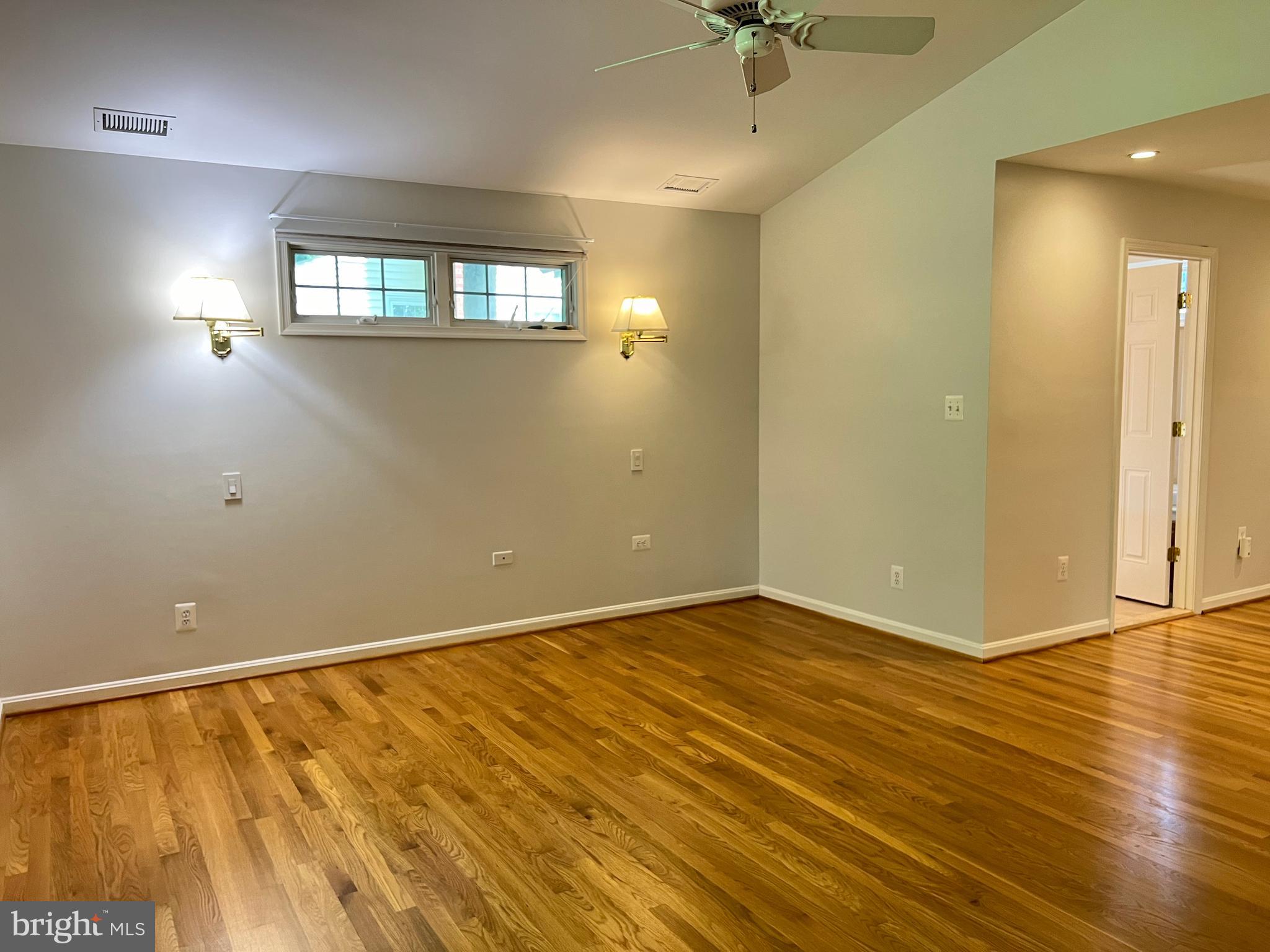 RED FOX FOREST - Residential Lease