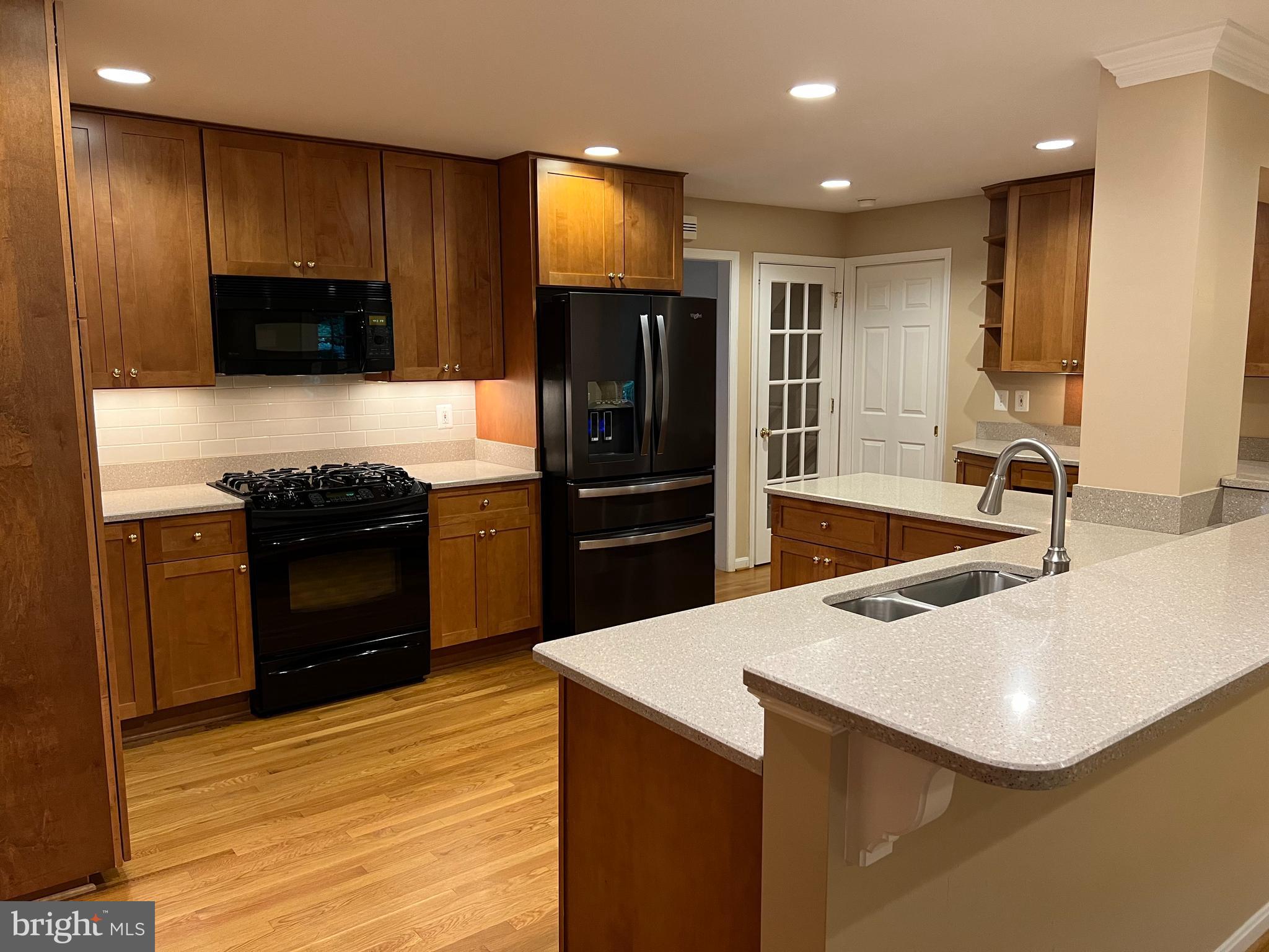 RED FOX FOREST - Residential Lease