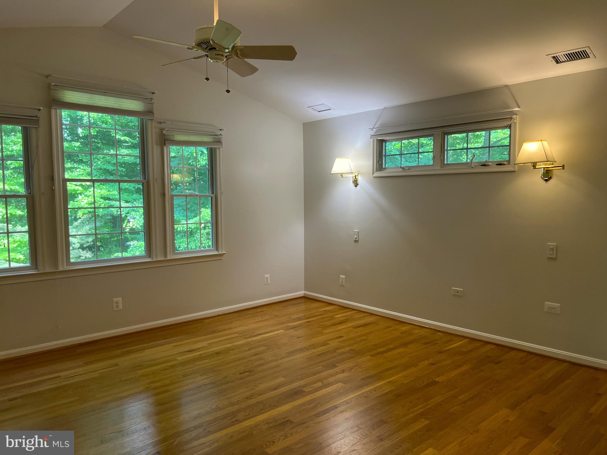 RED FOX FOREST - Residential Lease