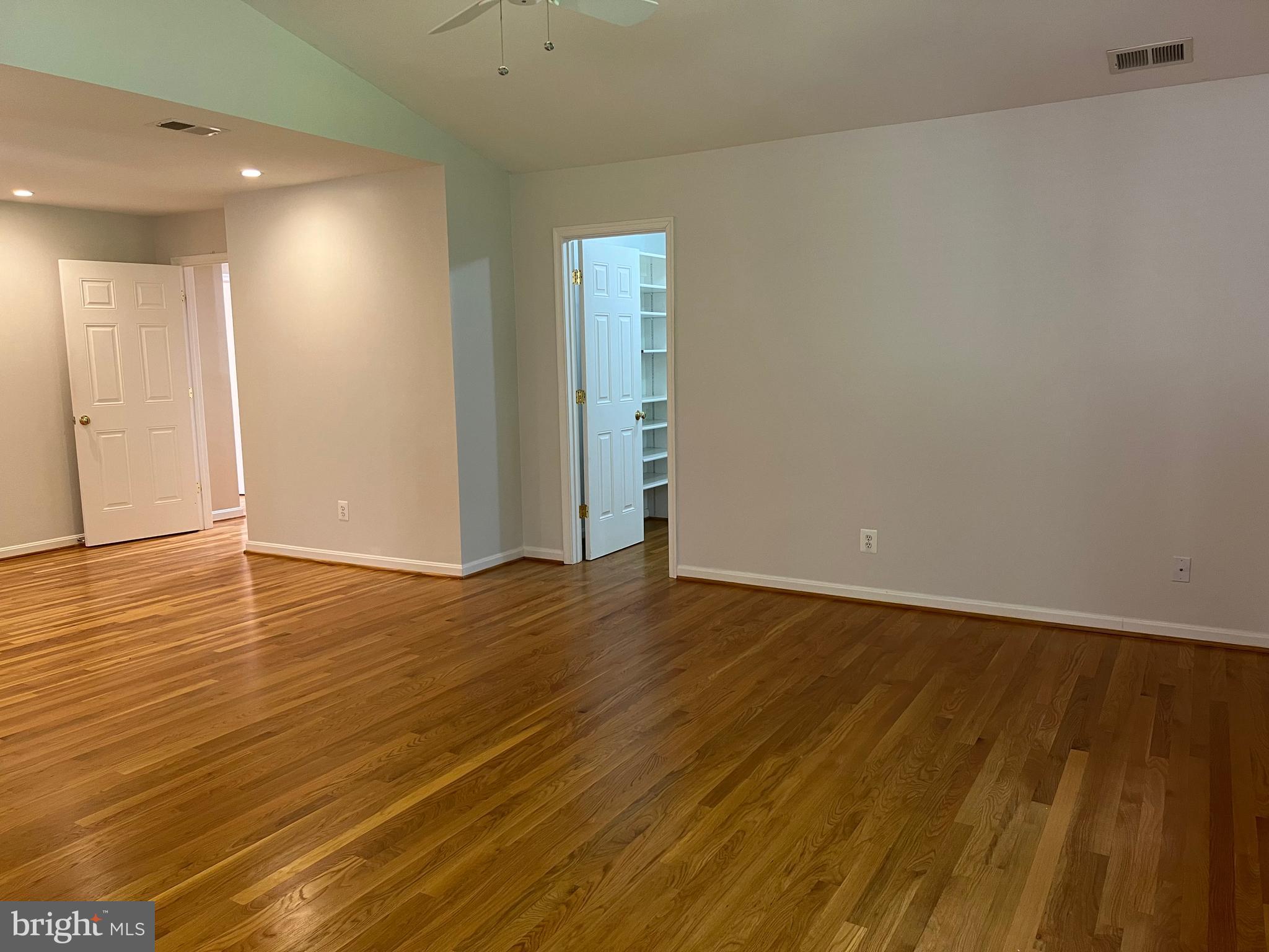 RED FOX FOREST - Residential Lease