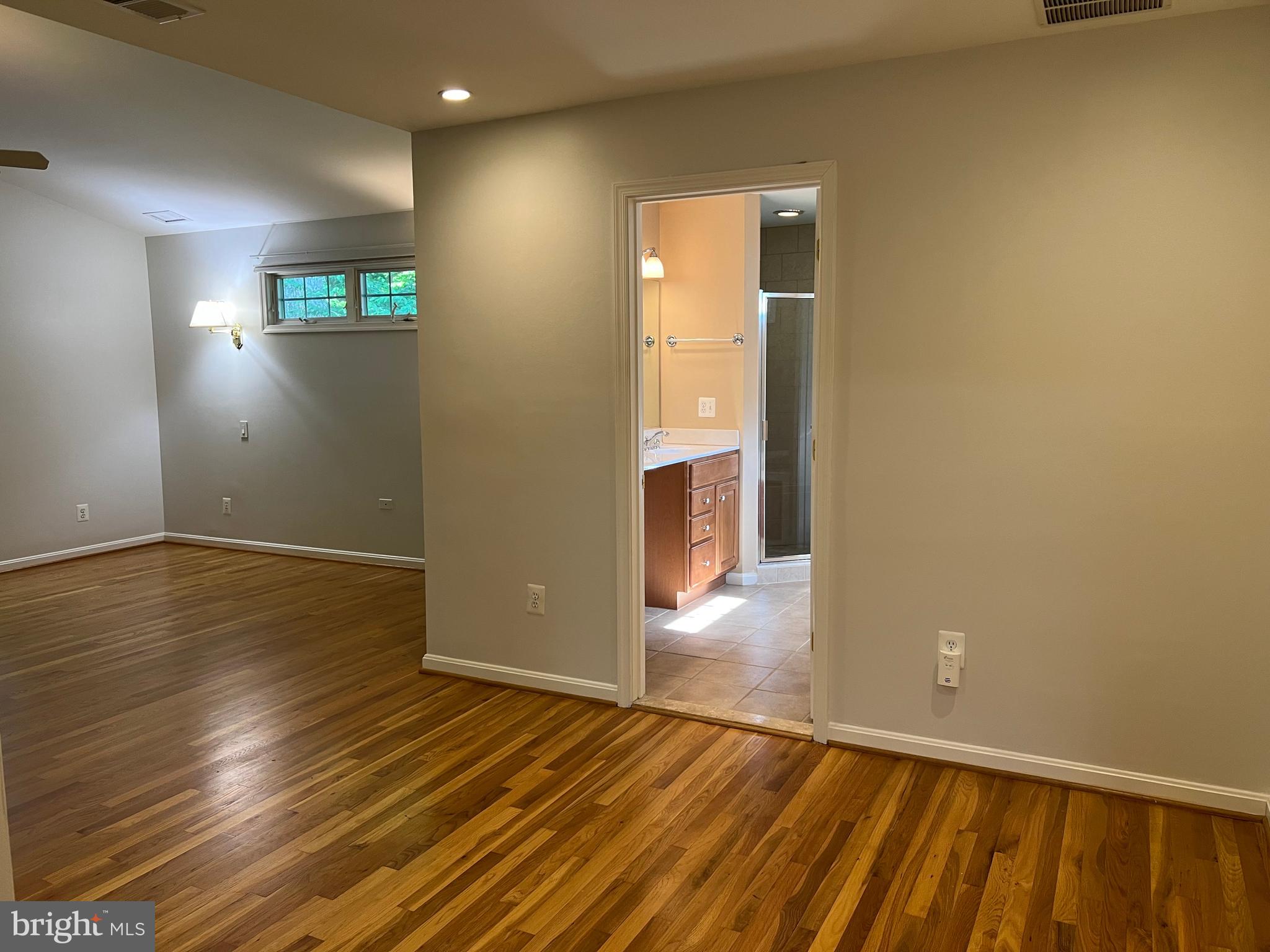 RED FOX FOREST - Residential Lease