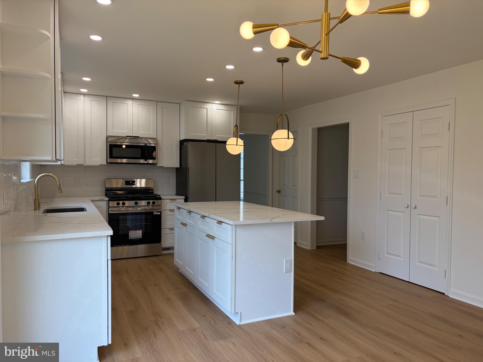 1507 MEADOW CHASE DRIVE