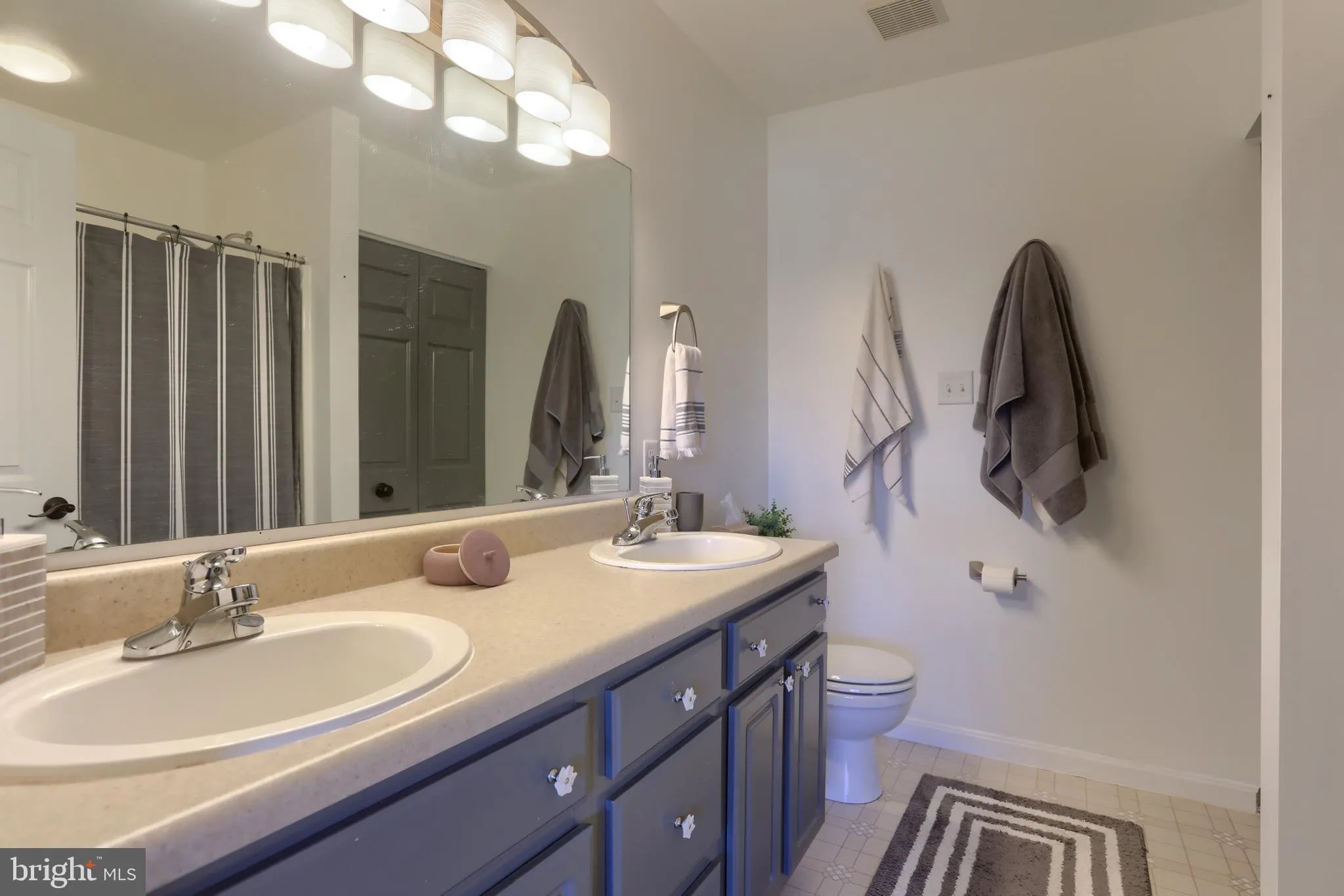 Hummelstown, Pennsylvania 17036, United States, 3 Bedrooms Bedrooms, ,3 BathroomsBathrooms,Residential,Active,94562