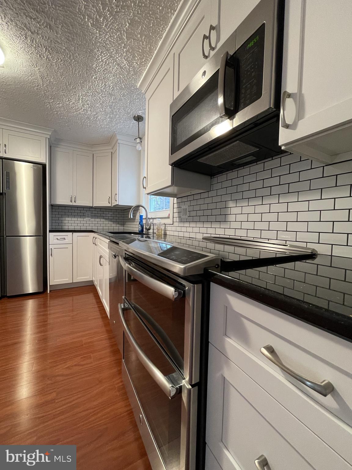 NEWPORT - Residential