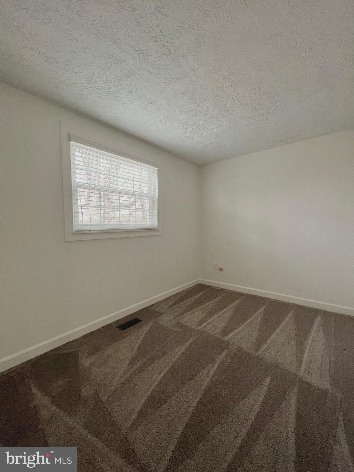 NEWPORT - Residential