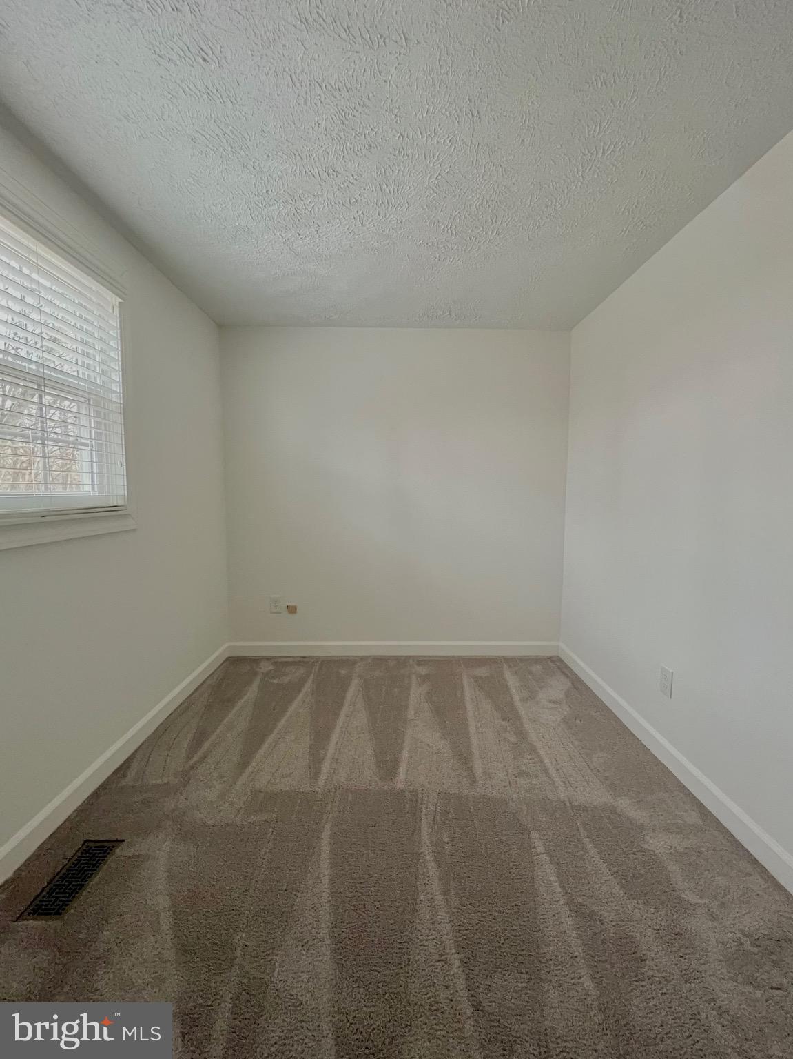 NEWPORT - Residential