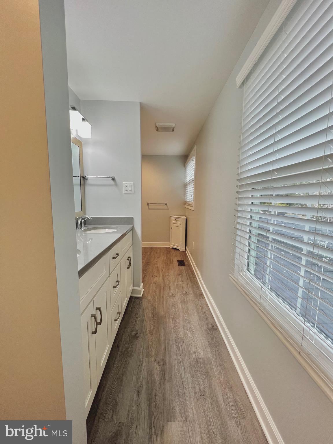 NEWPORT - Residential