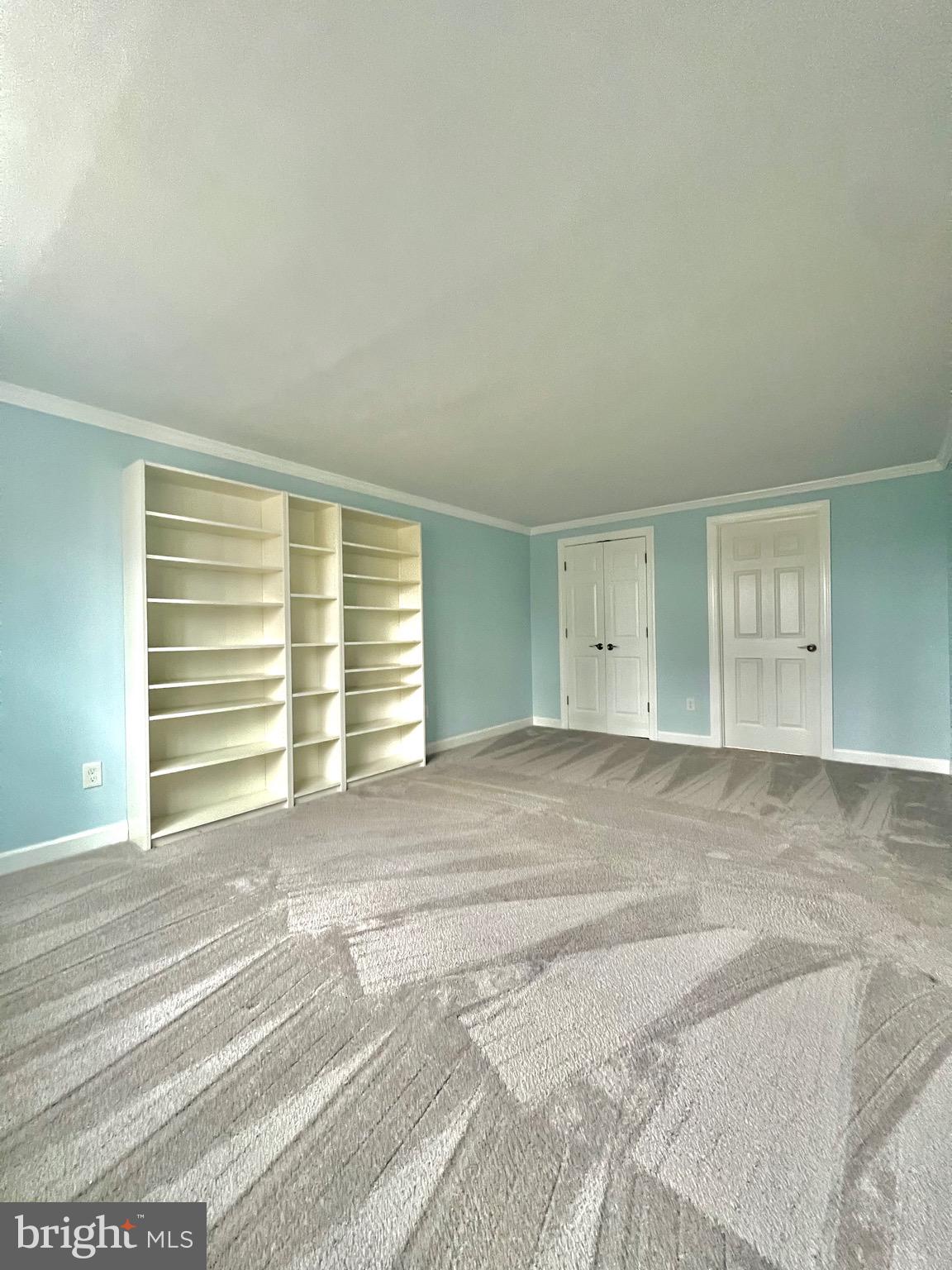 NEWPORT - Residential