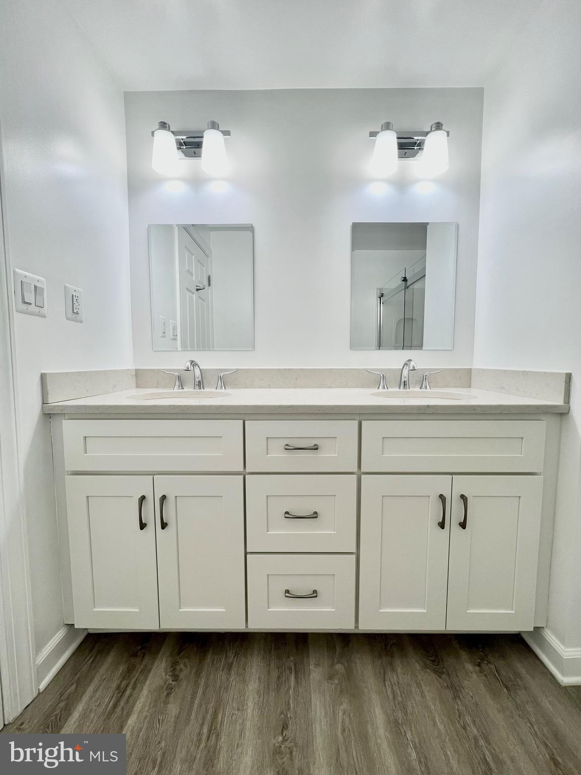 NEWPORT - Residential