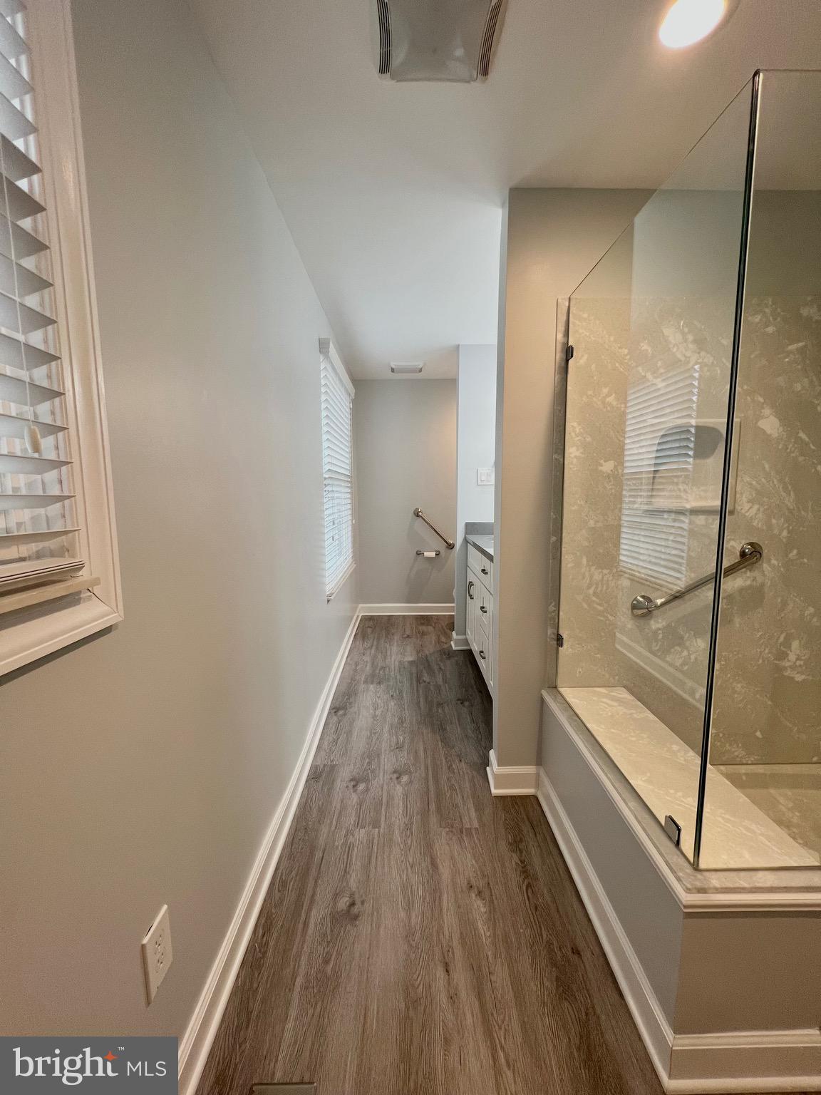 NEWPORT - Residential