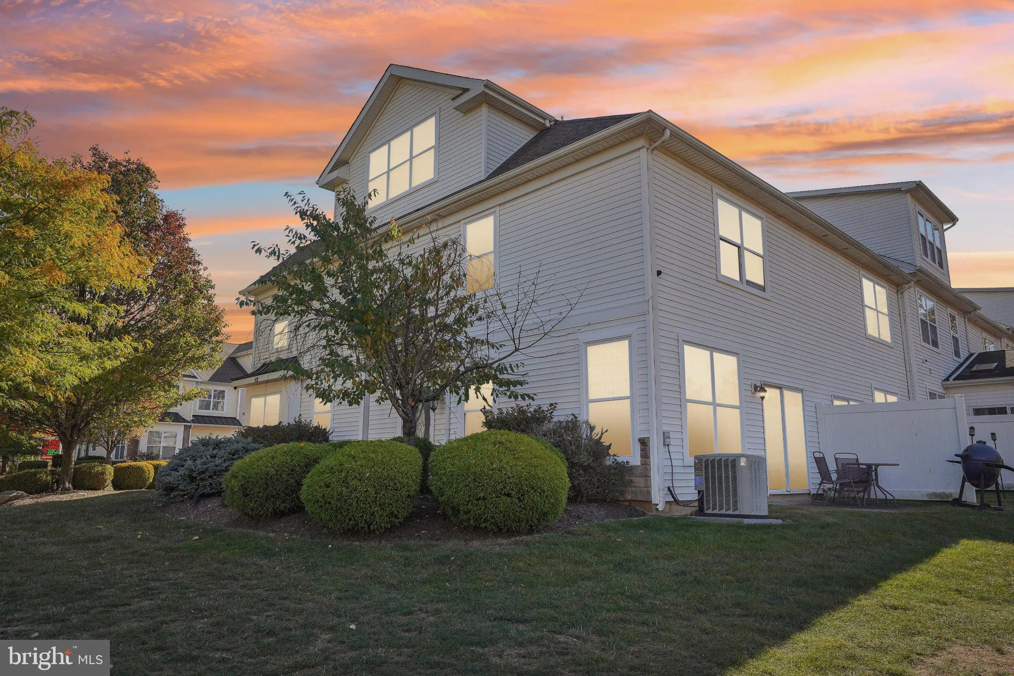 Wyncote, Pennsylvania 19095, United States, 3 Bedrooms Bedrooms, ,3 BathroomsBathrooms,Residential,Contingent,117877