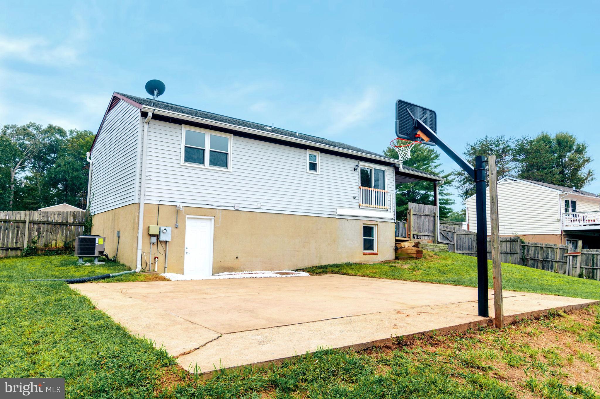 VISTA WOODS - Residential