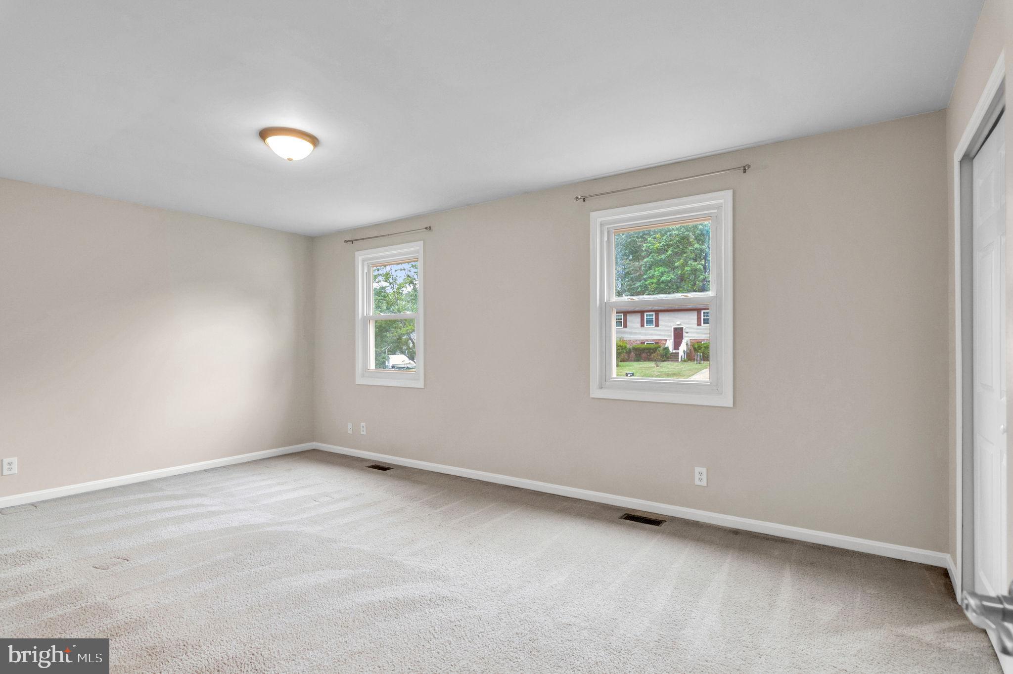 VISTA WOODS - Residential