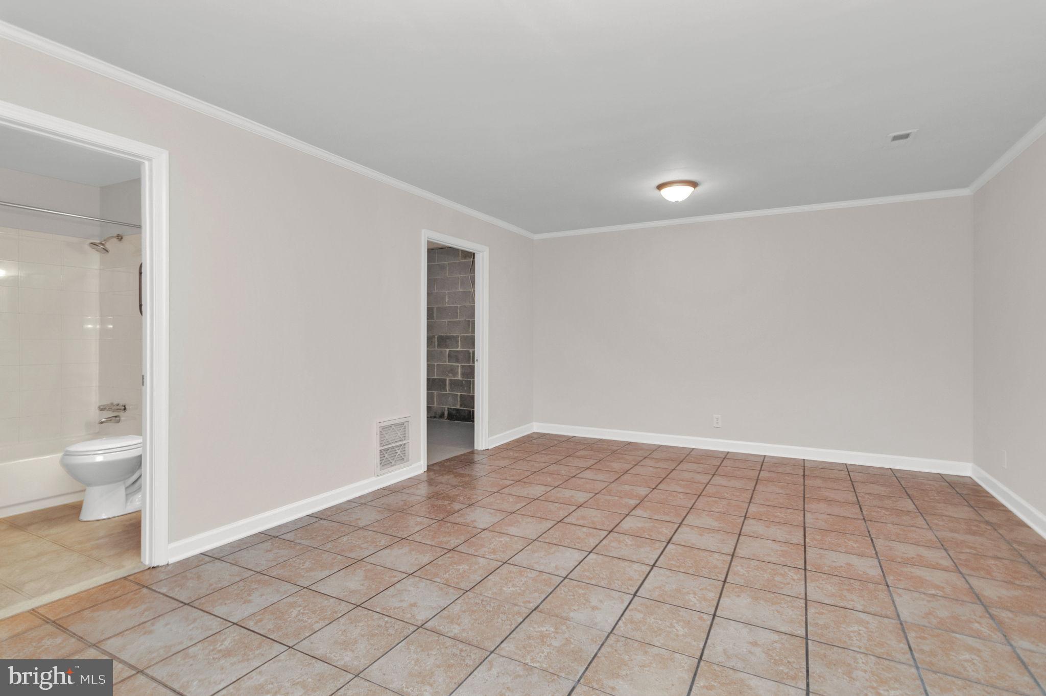 VISTA WOODS - Residential