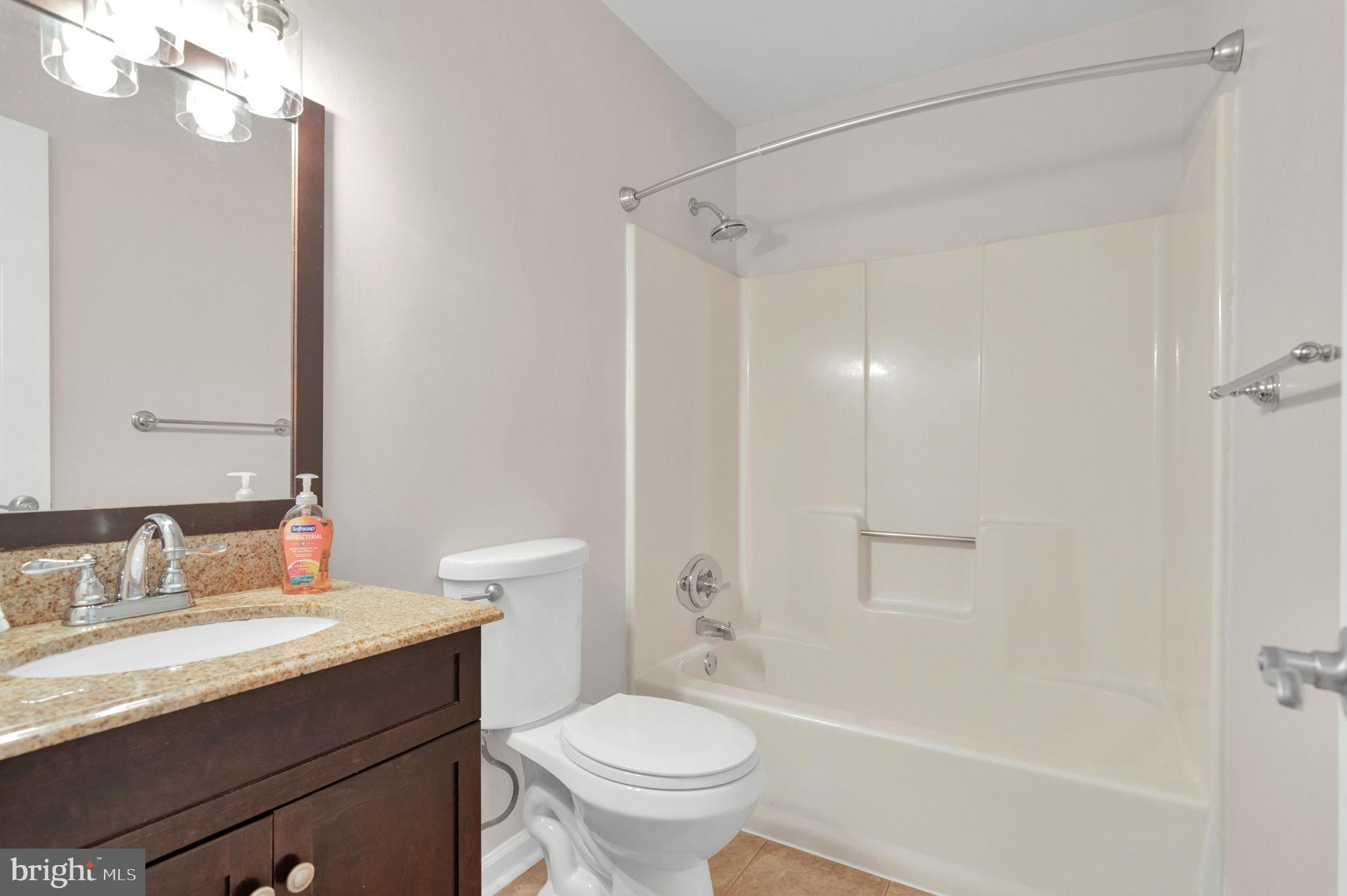 VISTA WOODS - Residential