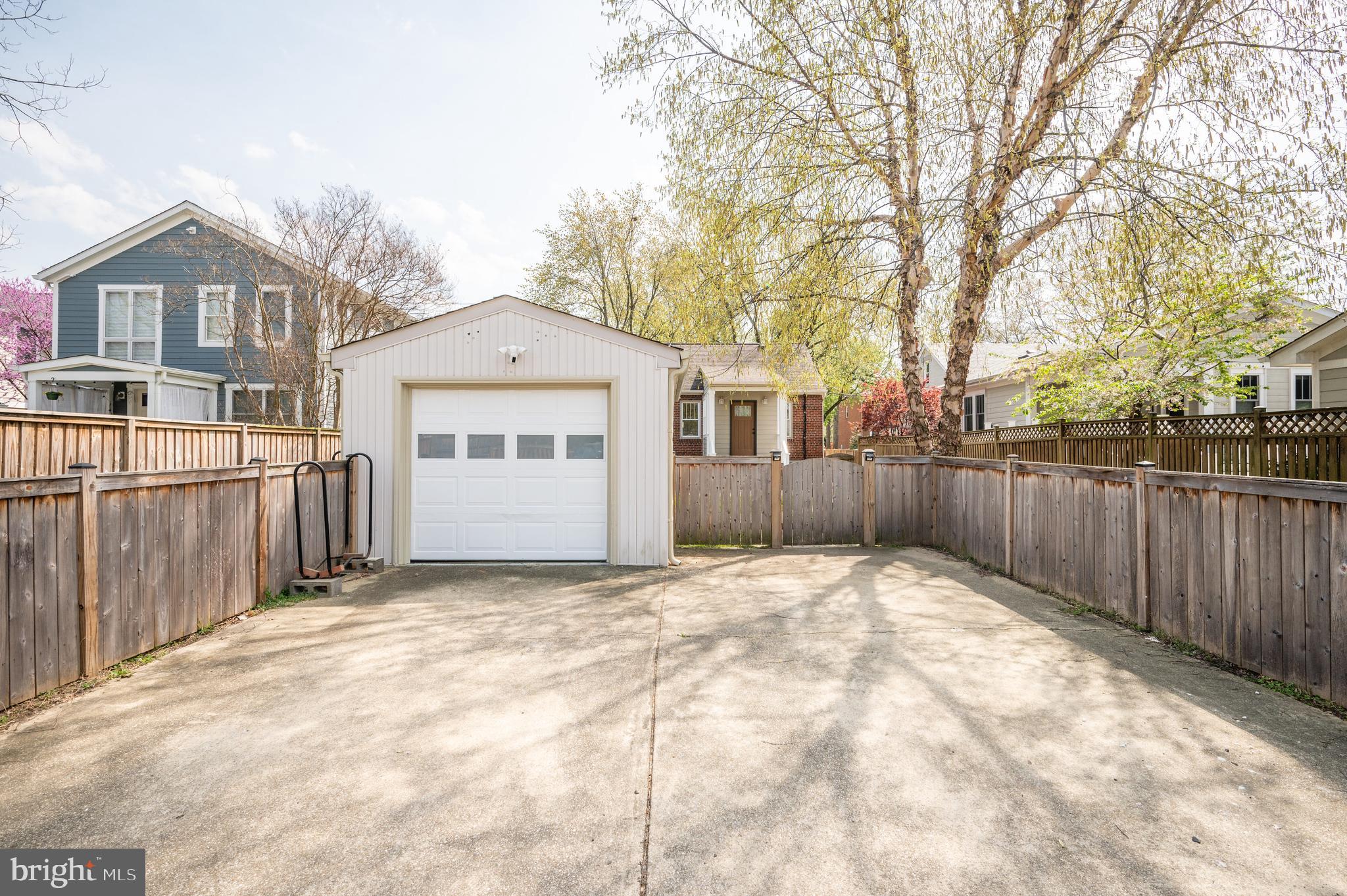 DEL RAY - Residential