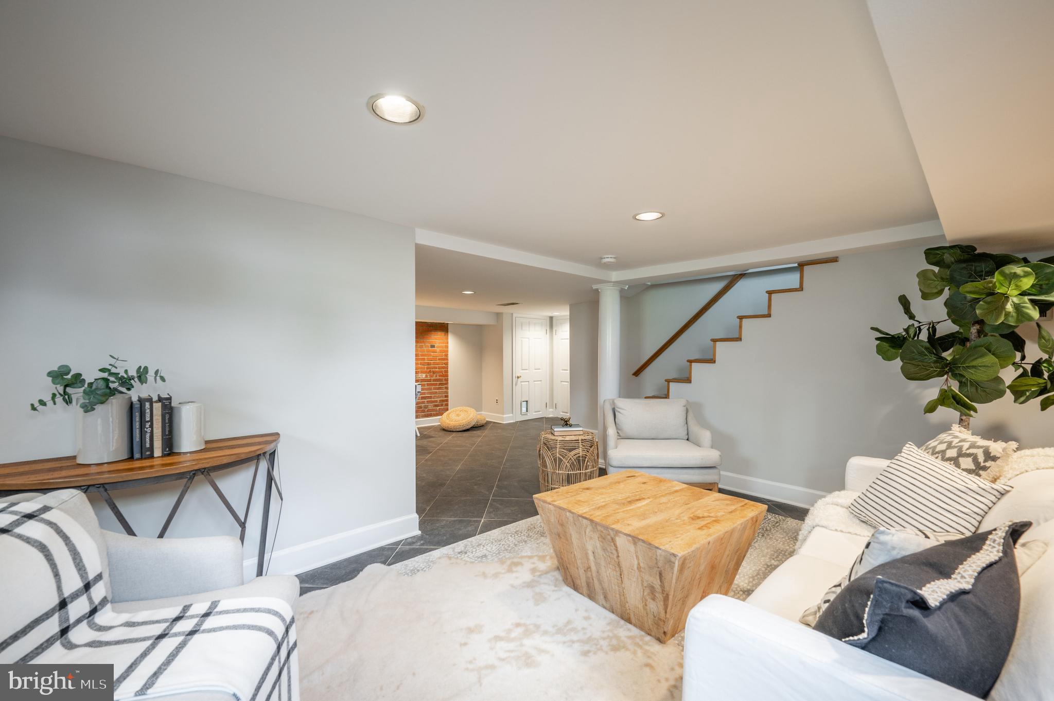 DEL RAY - Residential