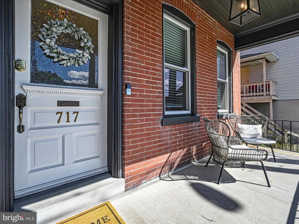 Photo of 717 W Vine Street, Lancaster, PA 17603 (MLS # PALA2052274)