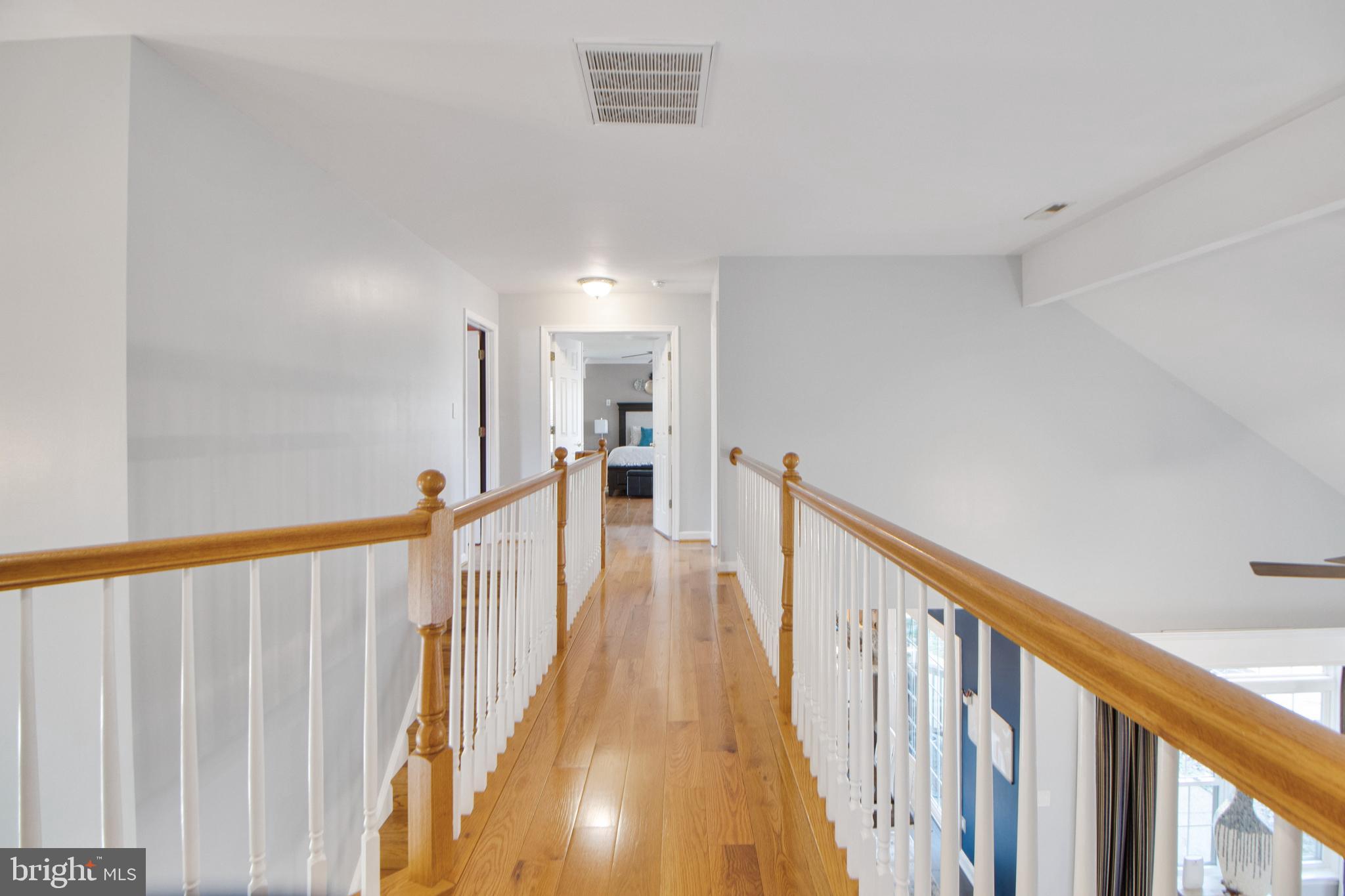 ISLAND CREEK WOODS - Residential