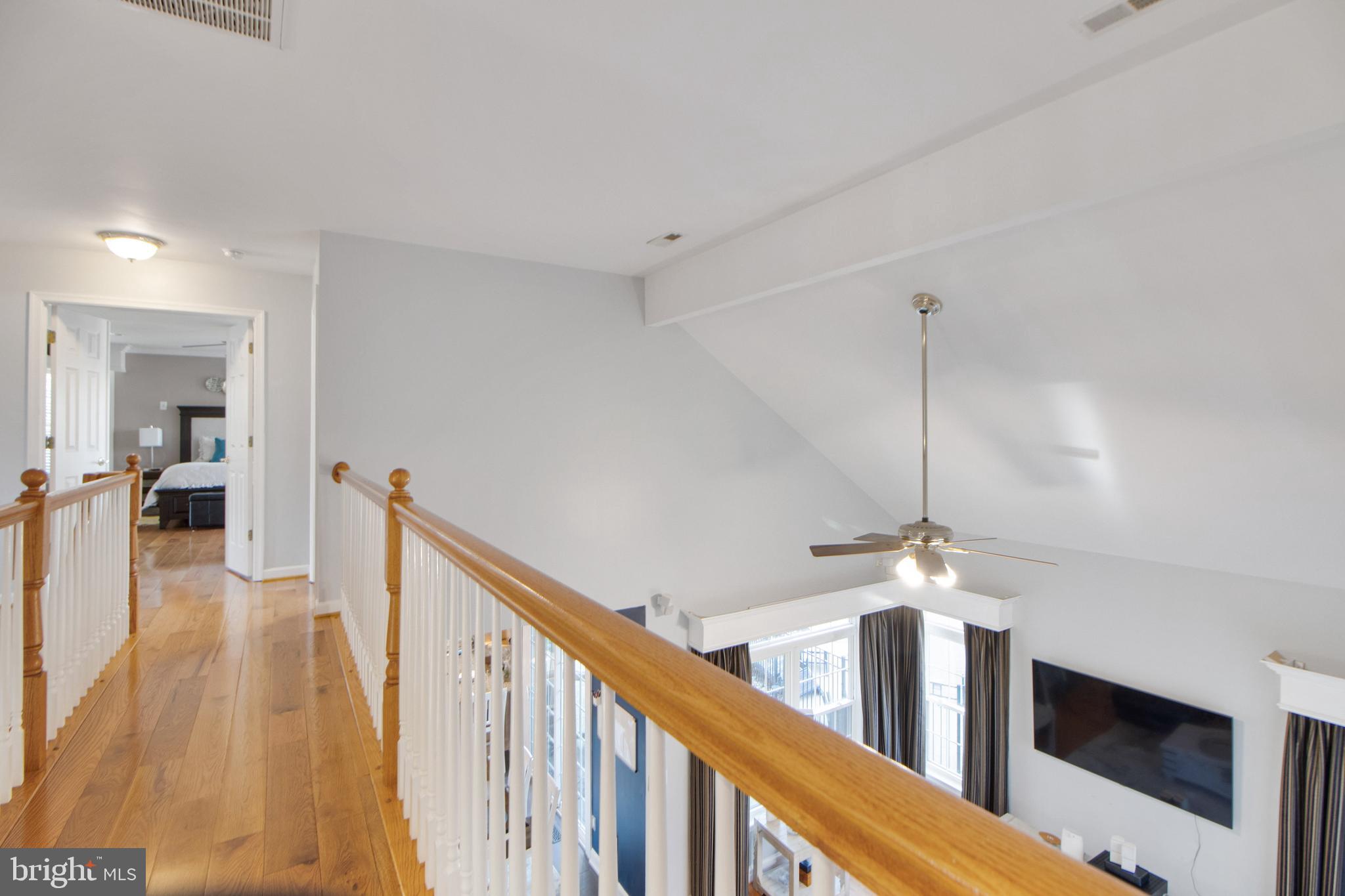 ISLAND CREEK WOODS - Residential