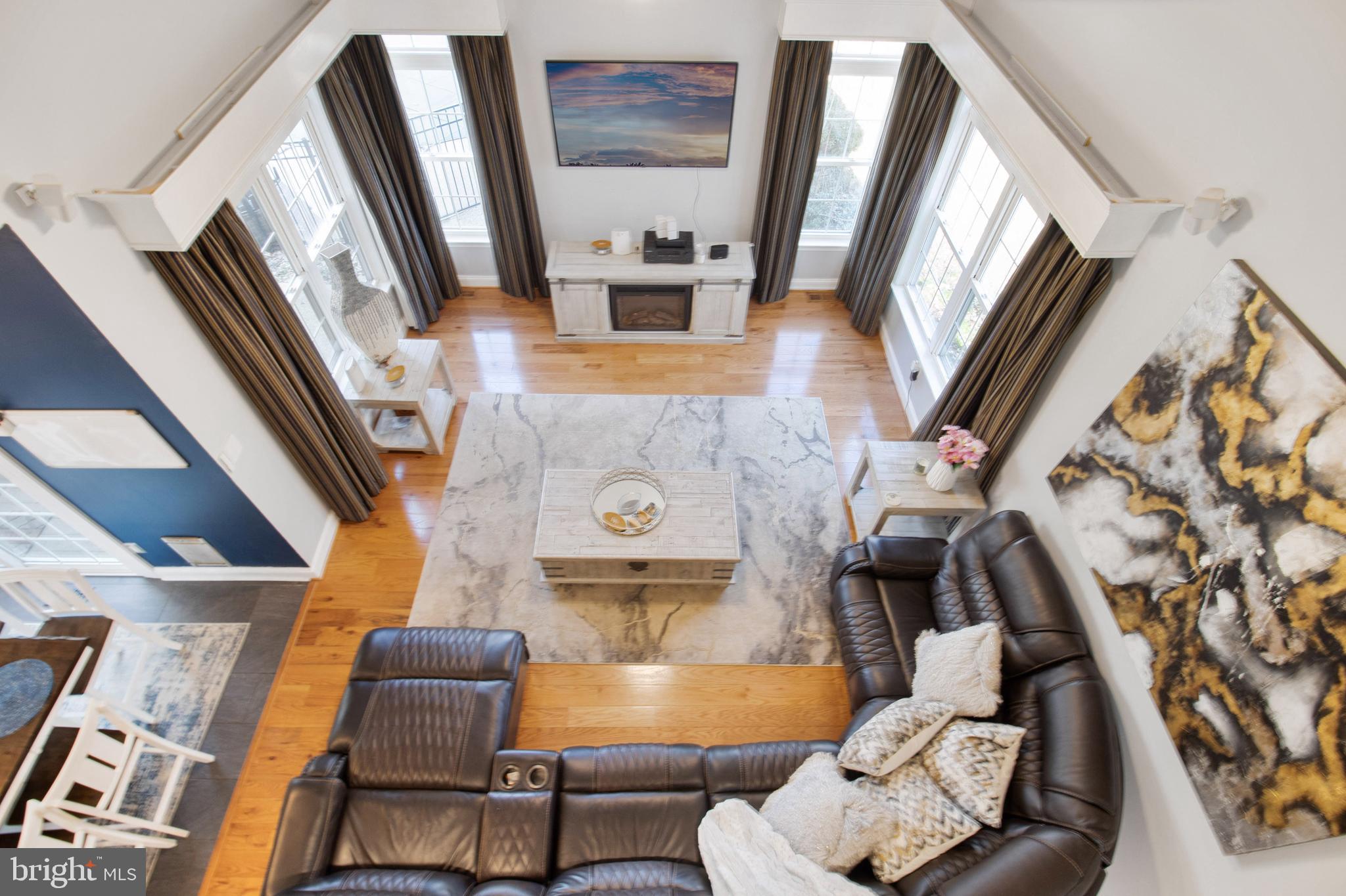 ISLAND CREEK WOODS - Residential