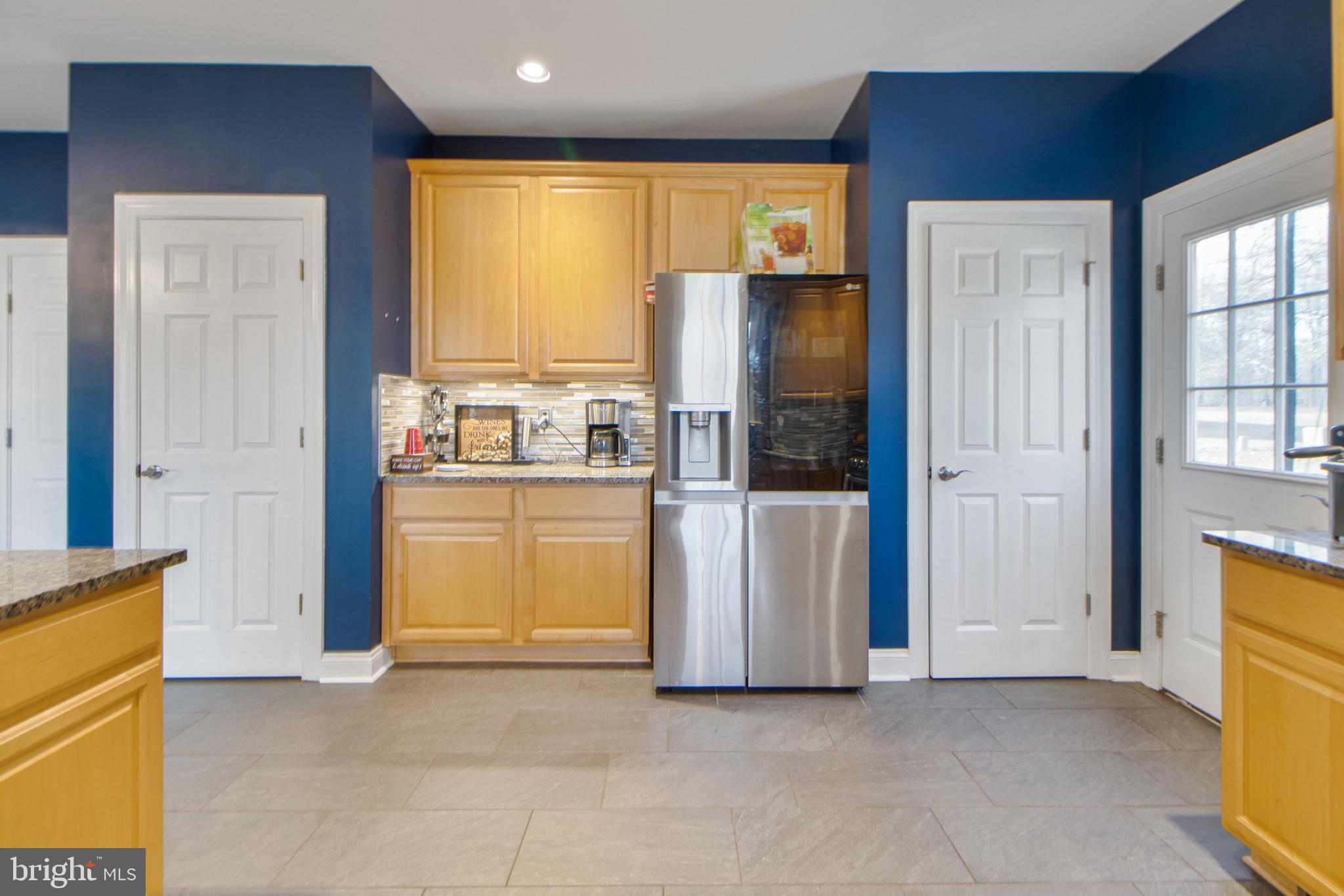 ISLAND CREEK WOODS - Residential