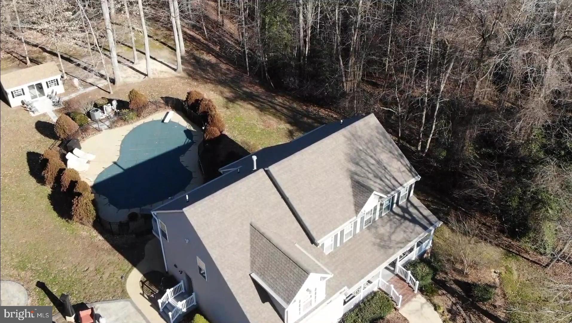 ISLAND CREEK WOODS - Residential