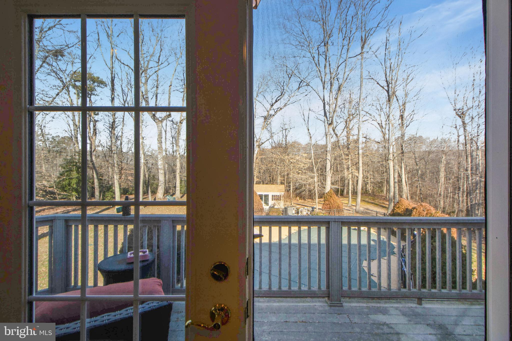 ISLAND CREEK WOODS - Residential