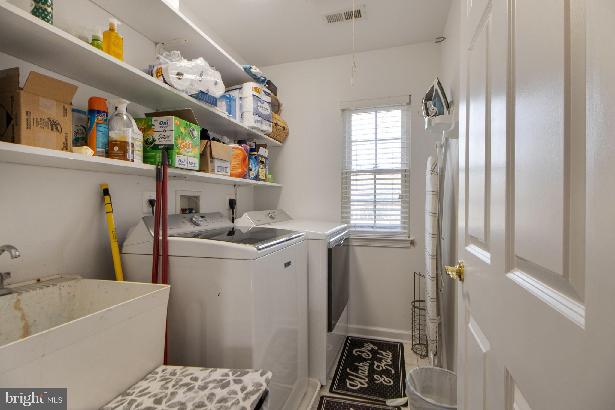 ISLAND CREEK WOODS - Residential