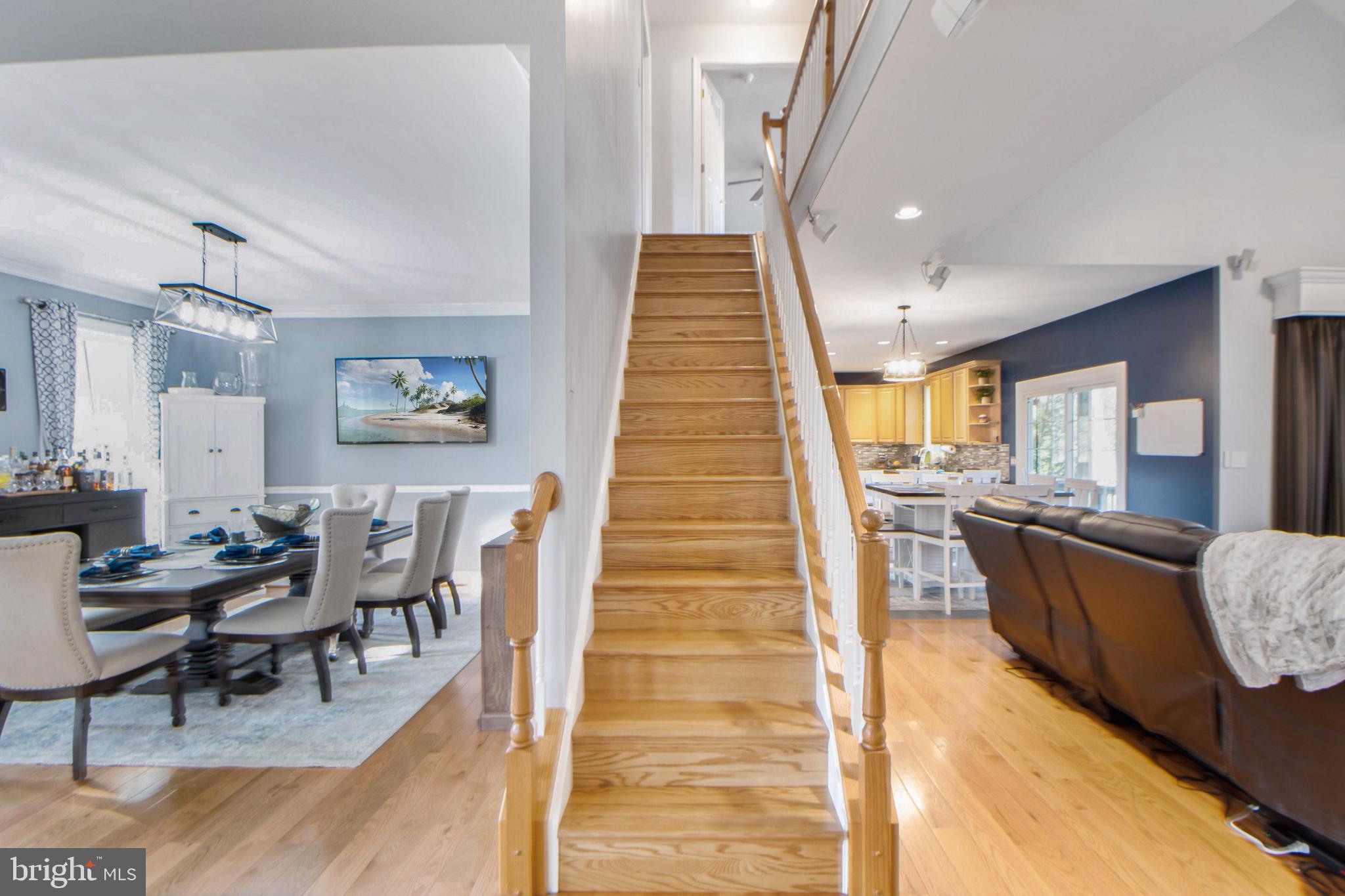 ISLAND CREEK WOODS - Residential