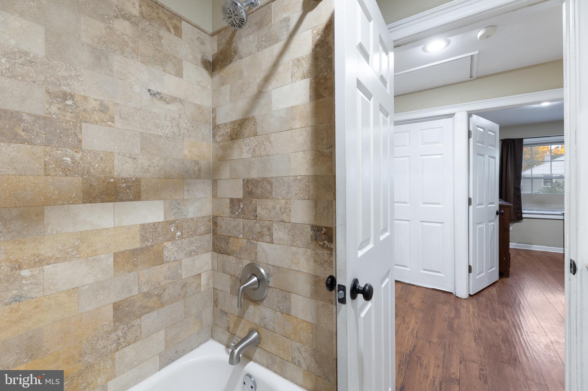 FLEETWING - Residential