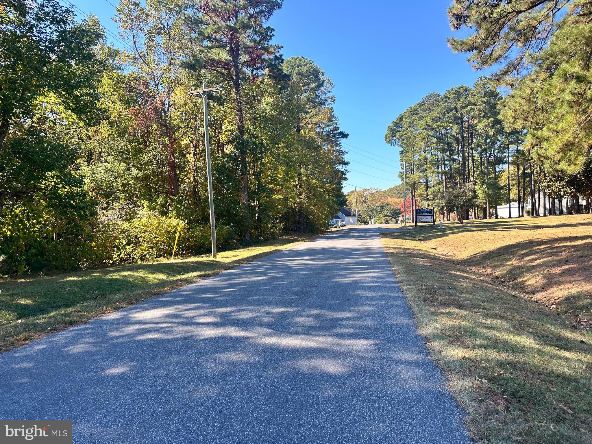 KINGS GRANT BLUFFS - Land