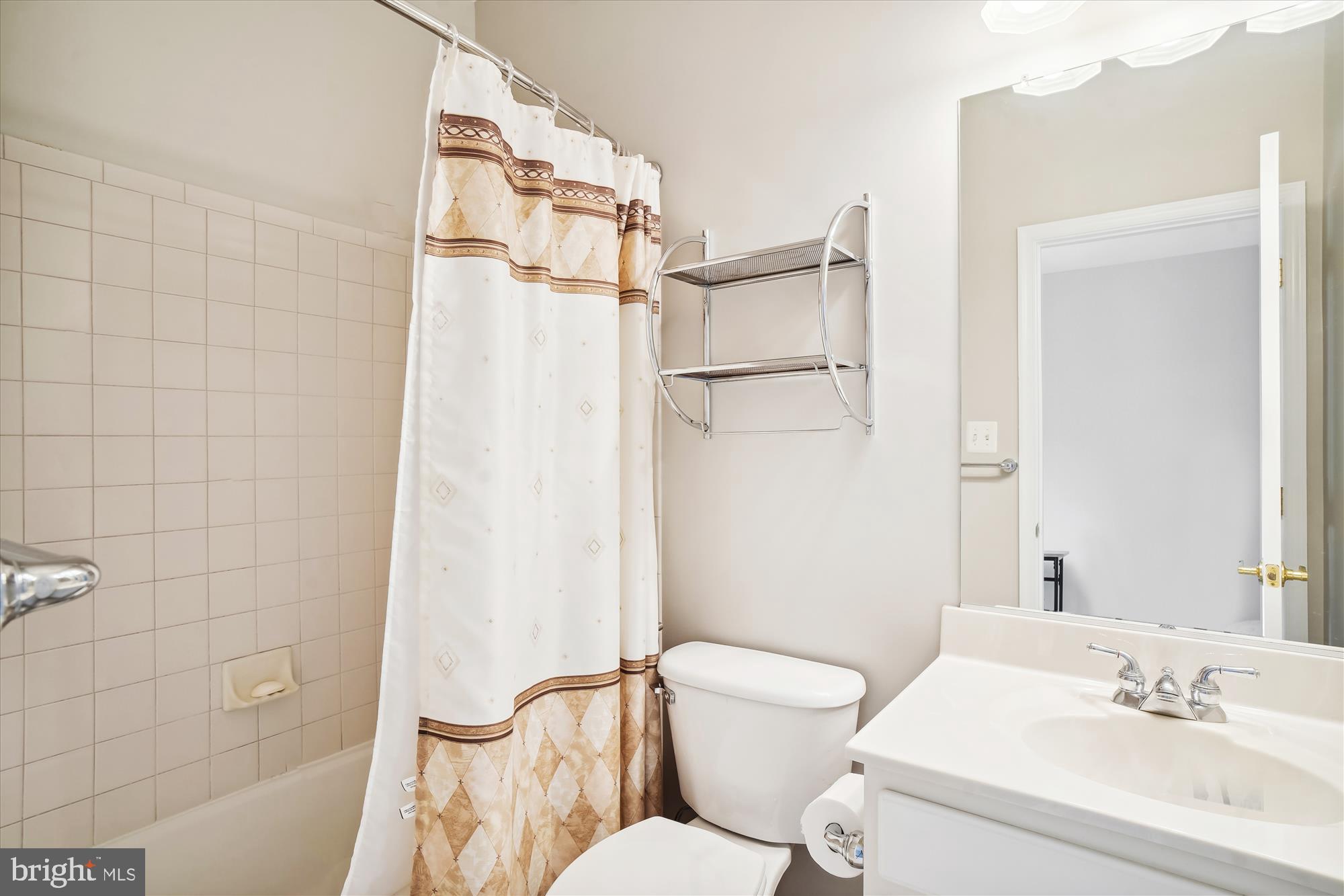 HIDDEN CREEK - Residential