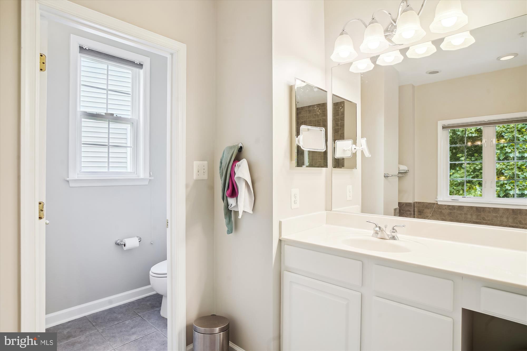 HIDDEN CREEK - Residential