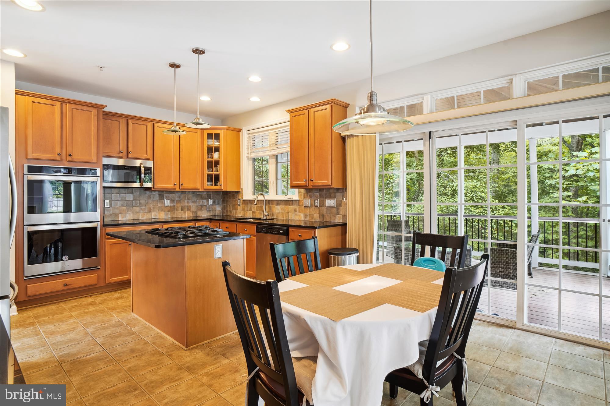 HIDDEN CREEK - Residential