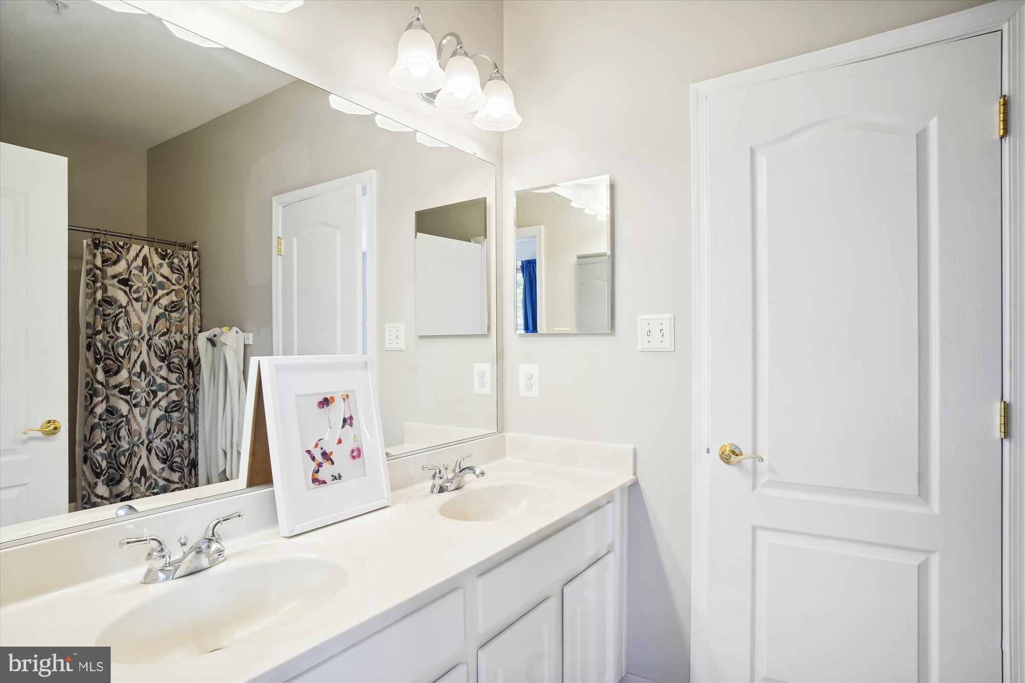 HIDDEN CREEK - Residential