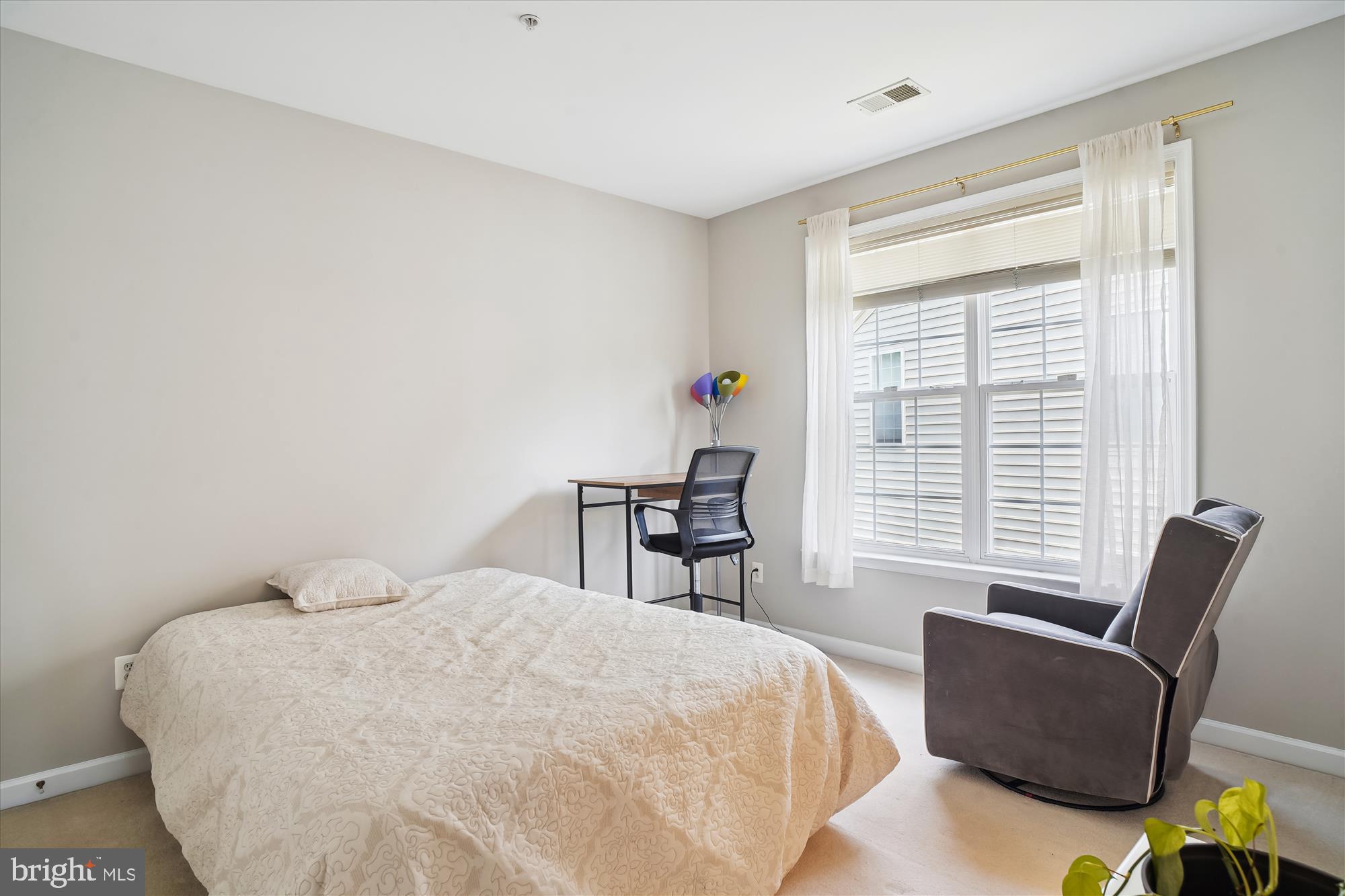 HIDDEN CREEK - Residential