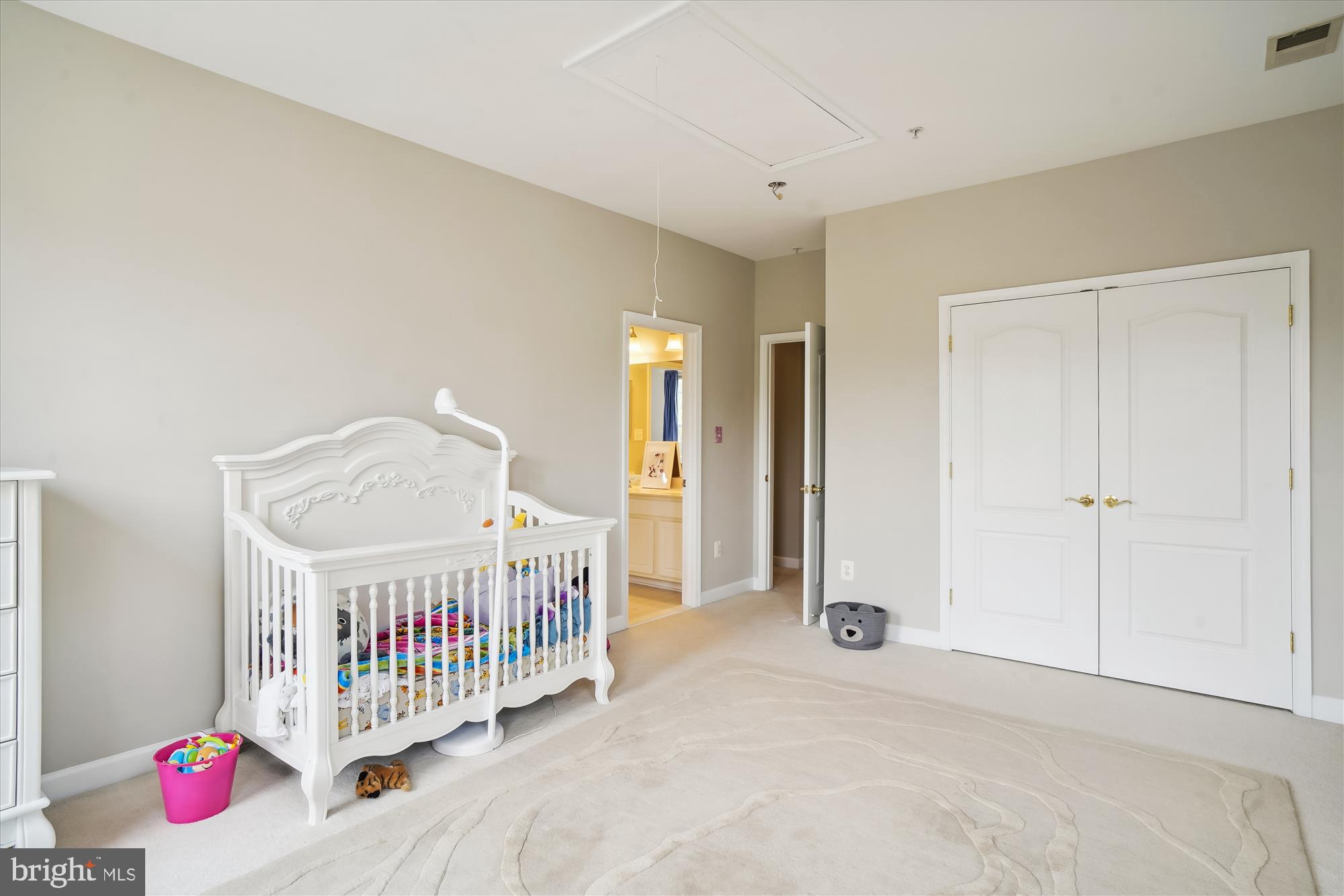 HIDDEN CREEK - Residential